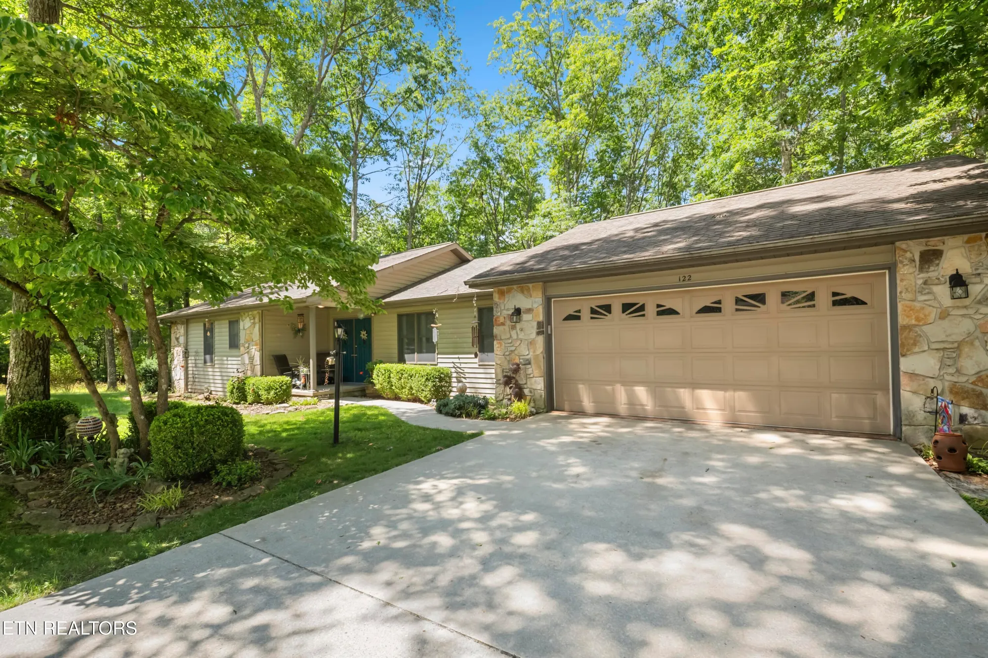 Property Slideshow image 38 of 46 | 122 glenwood dr, Crossville, TN, 38558