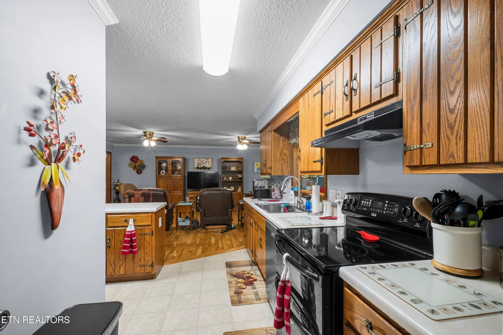 Property Slideshow image 10 of 46 | 122 glenwood dr, Crossville, TN, 38558