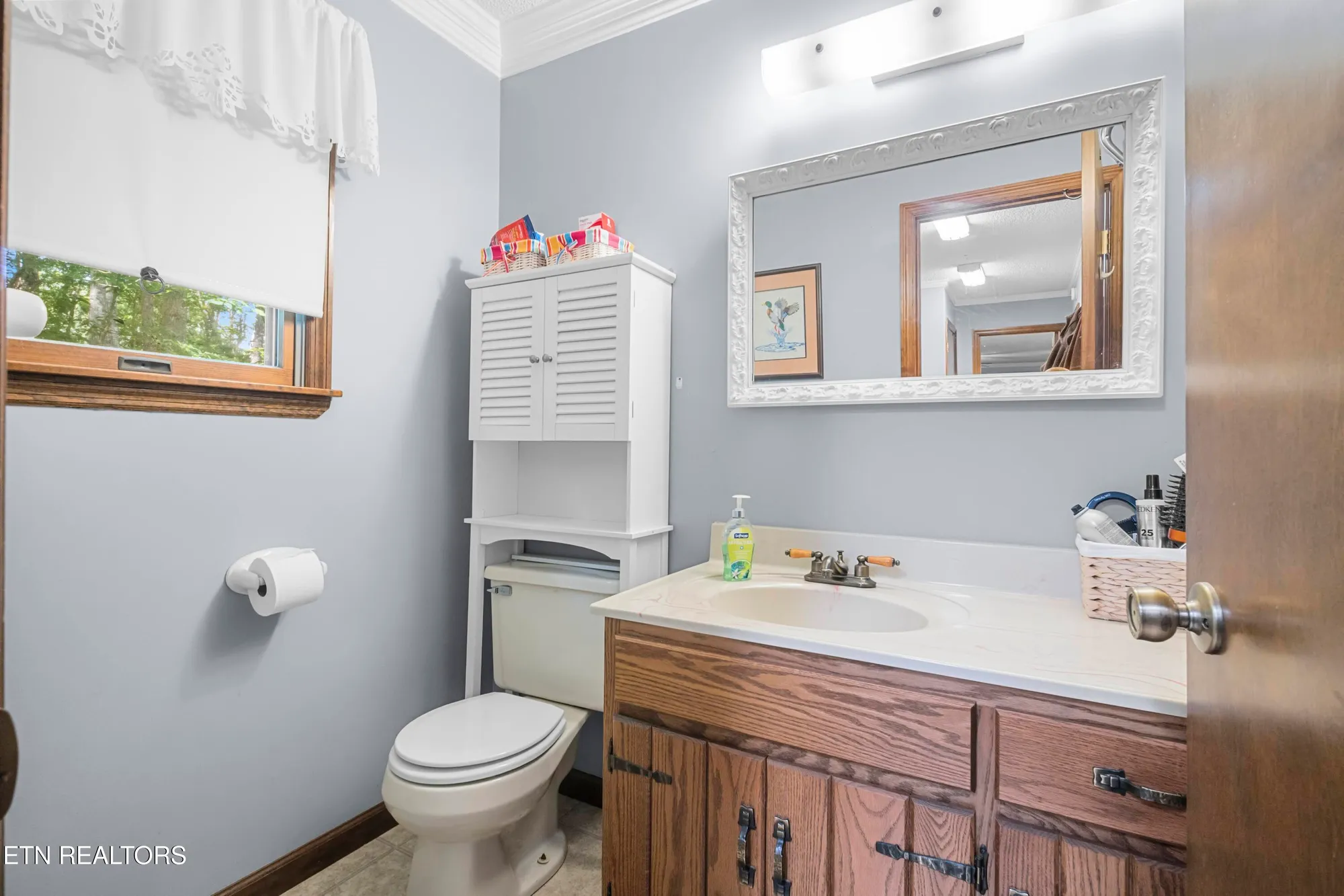 Property Slideshow image 12 of 46 | 122 glenwood dr, Crossville, TN, 38558