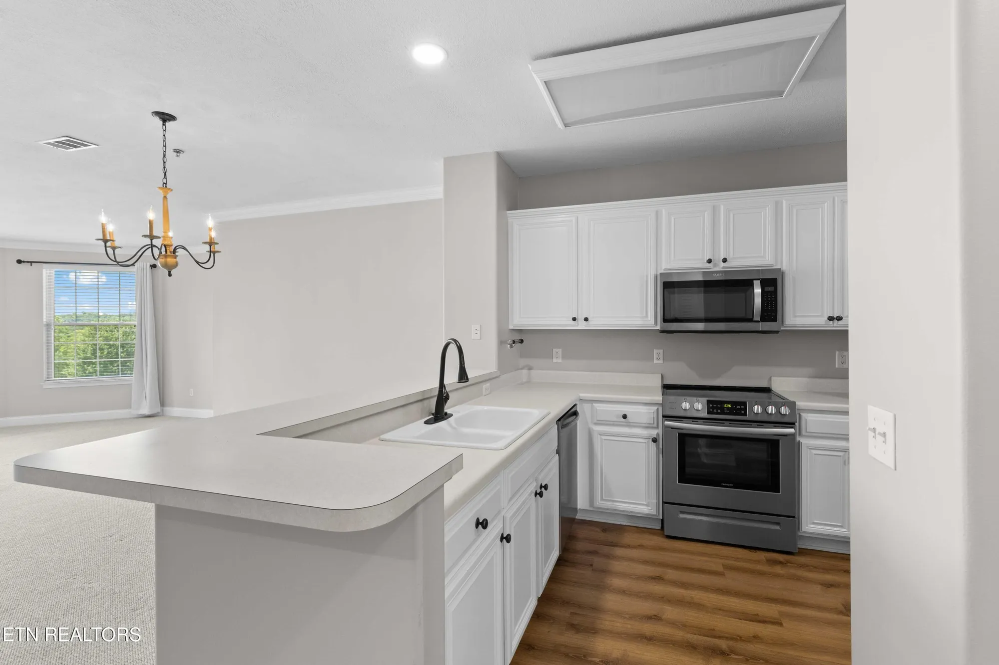 Property Slideshow image 18 of 29 | 565 rarity bay pkwy 205, Vonore, TN, 37885