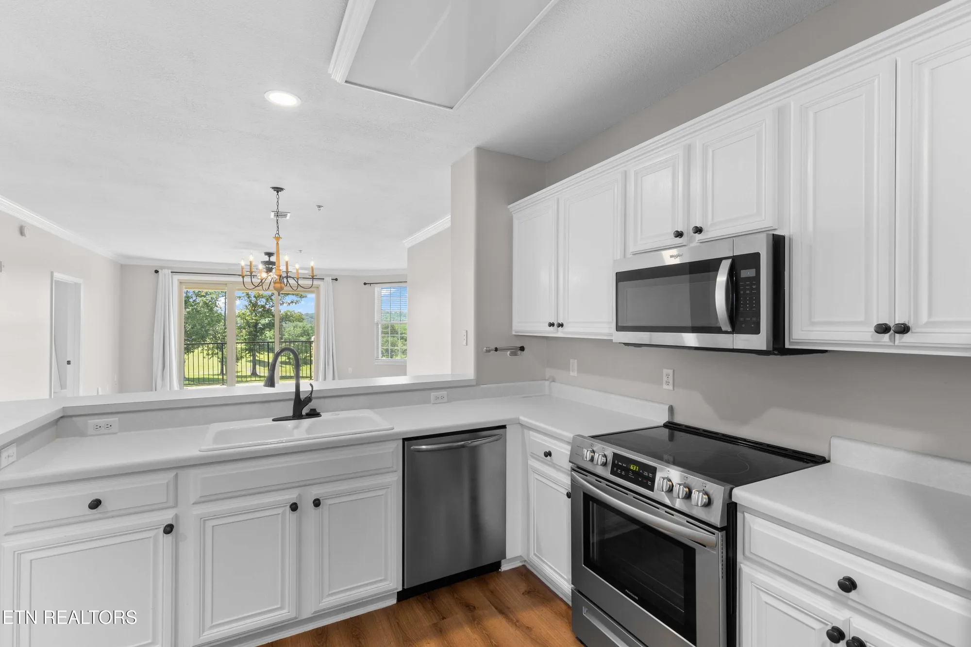 Property Slideshow image 21 of 29 | 565 rarity bay pkwy 205, Vonore, TN, 37885