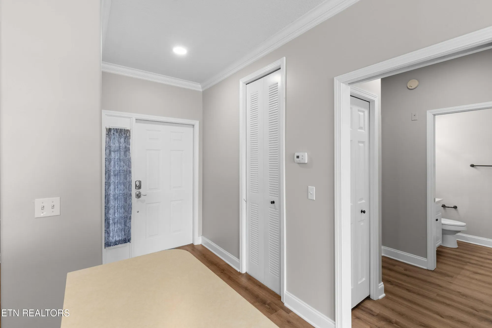 Property Slideshow image 22 of 29 | 565 rarity bay pkwy 205, Vonore, TN, 37885