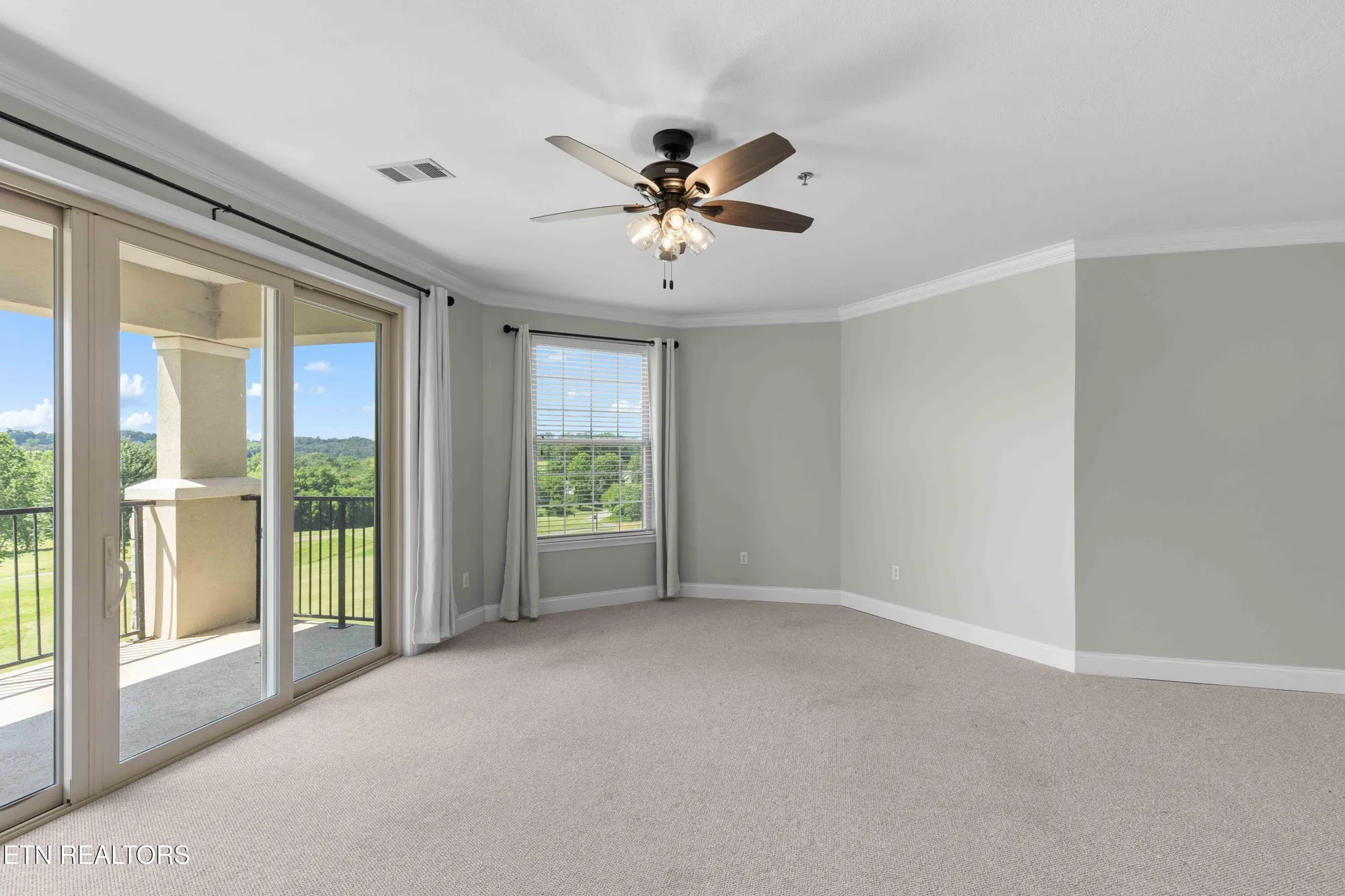 Property Slideshow image 7 of 29 | 565 rarity bay pkwy 205, Vonore, TN, 37885