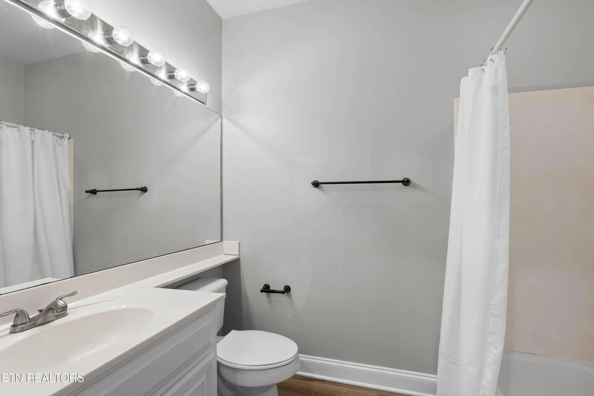 Property Slideshow image 27 of 29 | 565 rarity bay pkwy 205, Vonore, TN, 37885