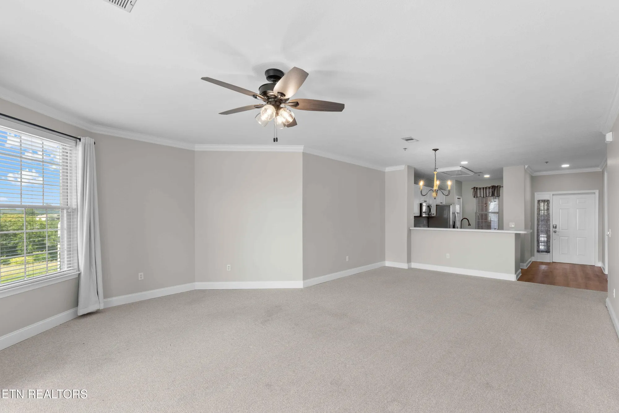 Property Slideshow image 8 of 29 | 565 rarity bay pkwy 205, Vonore, TN, 37885