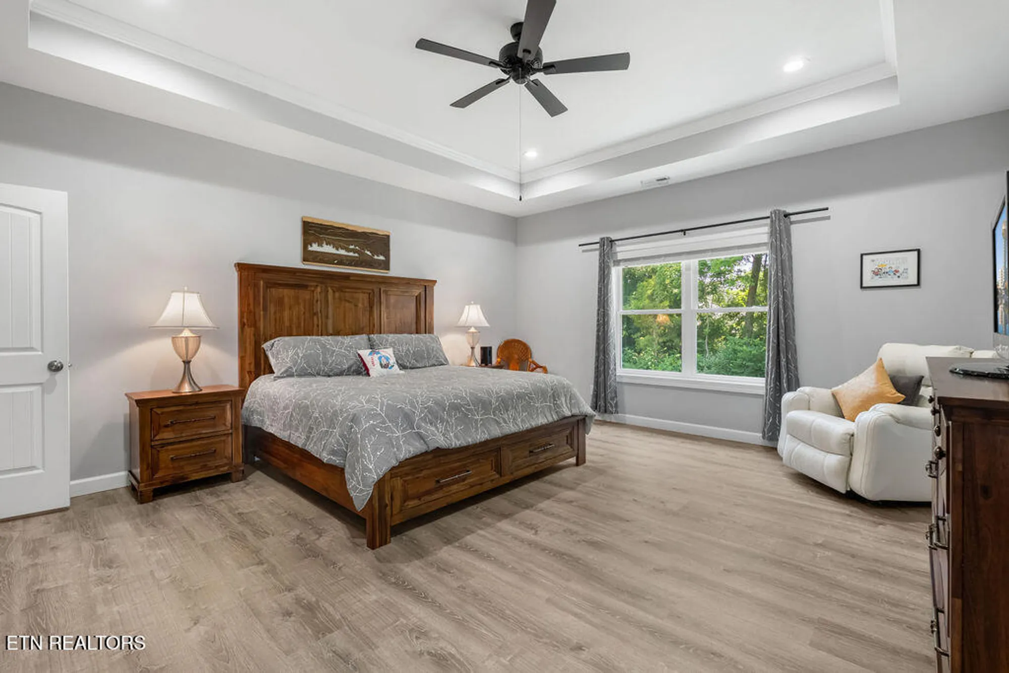 Property Slideshow image 26 of 41 | 425 cheeyo pl, Loudon, TN, 37774