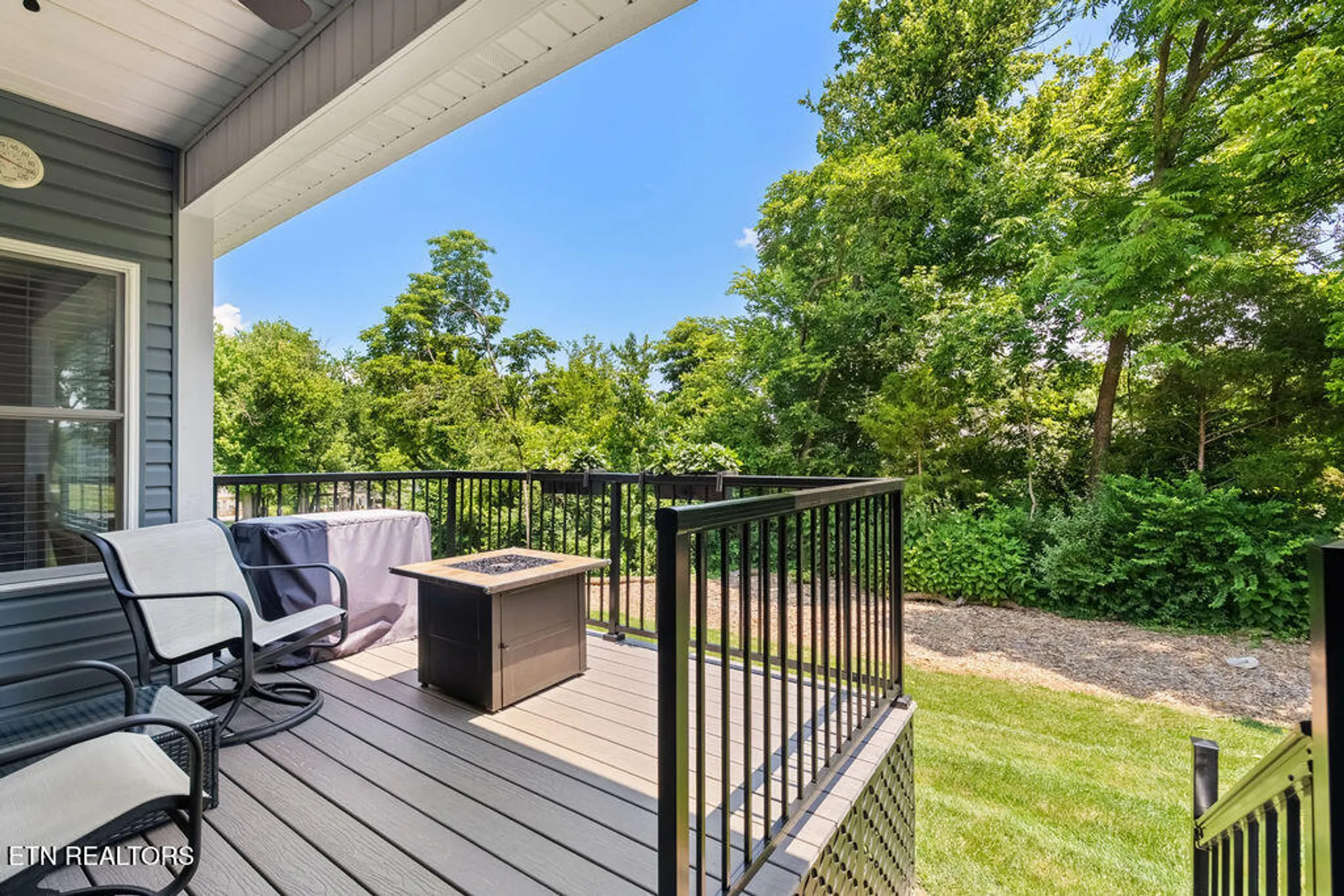 Property Slideshow image 37 of 41 | 425 cheeyo pl, Loudon, TN, 37774