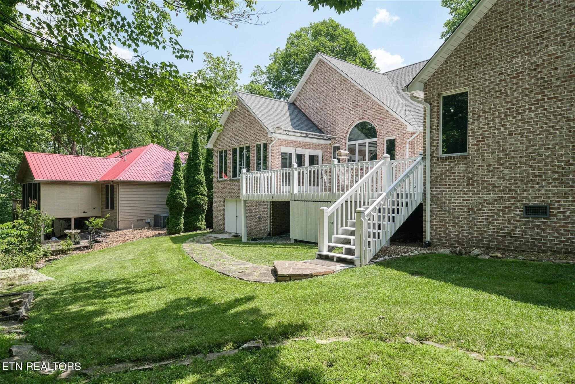 Property Slideshow image 16 of 62 | 126 markham ln, Crossville, TN, 38558