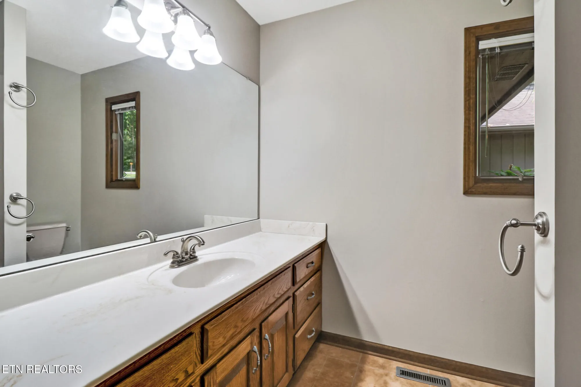 Property Slideshow image 24 of 39 | 101 walden ridge dr, Crossville, TN, 38558