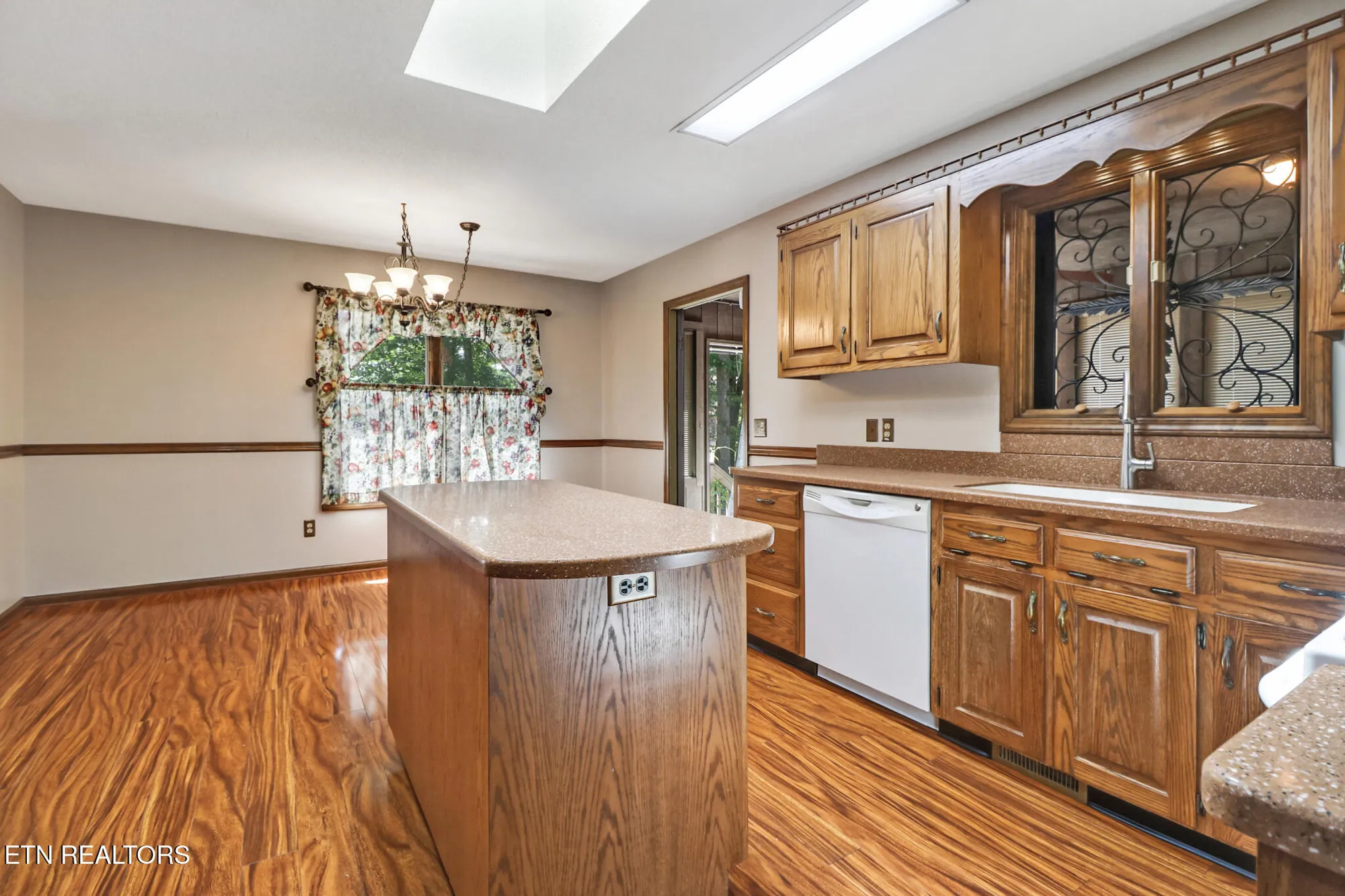 Property Slideshow image 13 of 39 | 101 walden ridge dr, Crossville, TN, 38558
