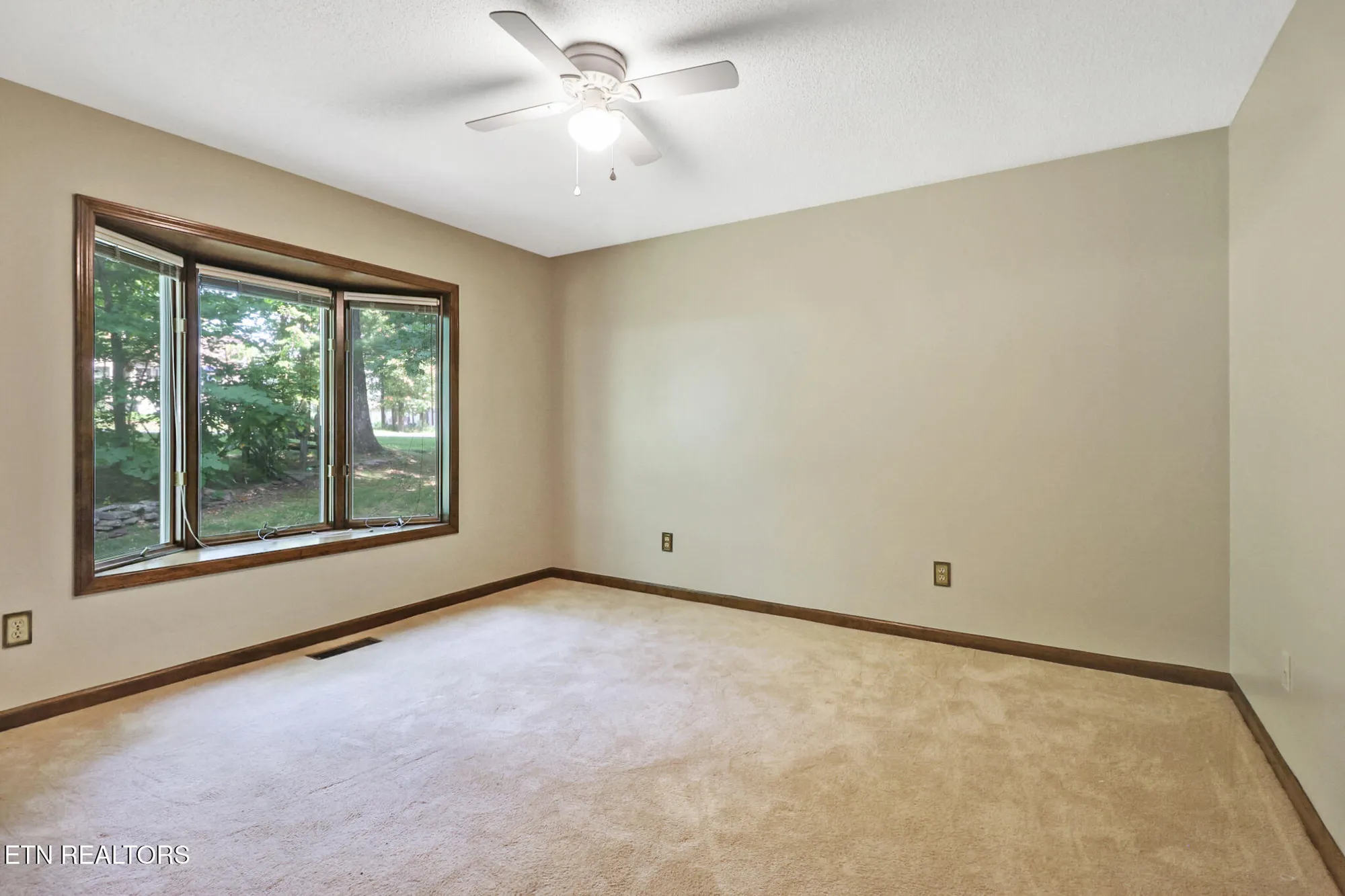 Property Slideshow image 26 of 39 | 101 walden ridge dr, Crossville, TN, 38558