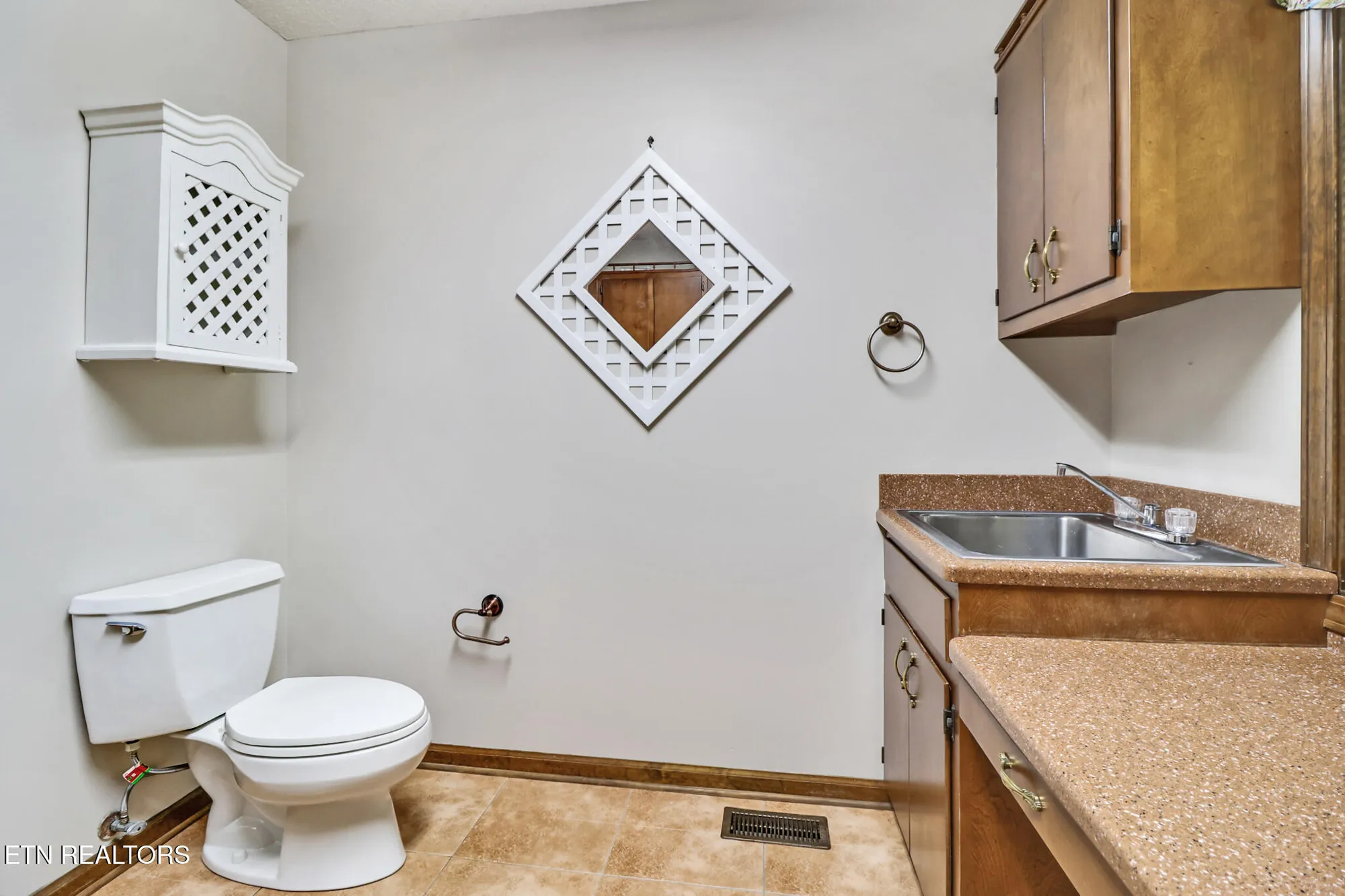 Property Slideshow image 28 of 39 | 101 walden ridge dr, Crossville, TN, 38558