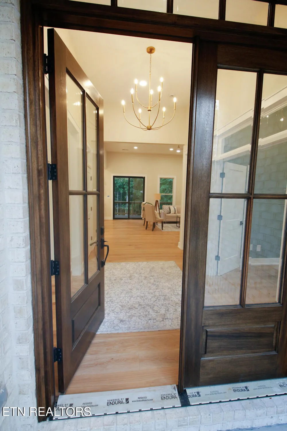 Property Slideshow image 2 of 17 | 127 daksi way, Loudon, TN, 37774