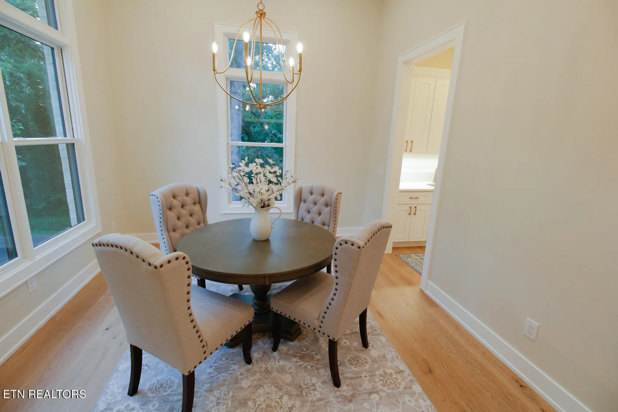 Property Slideshow image 4 of 17 | 127 daksi way, Loudon, TN, 37774