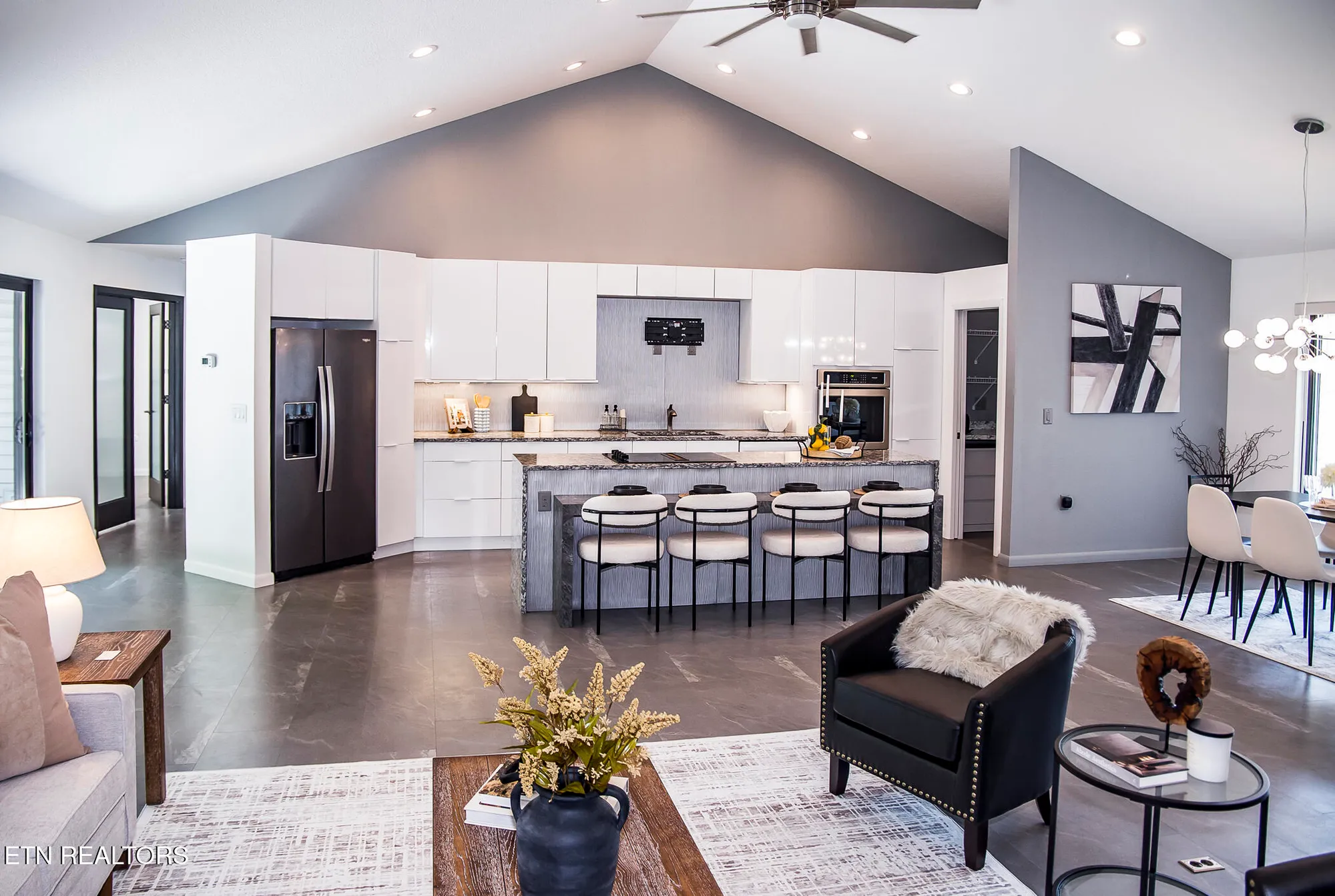 Property Slideshow image 9 of 60 | 194 forest view dr, Crossville, TN, 38558