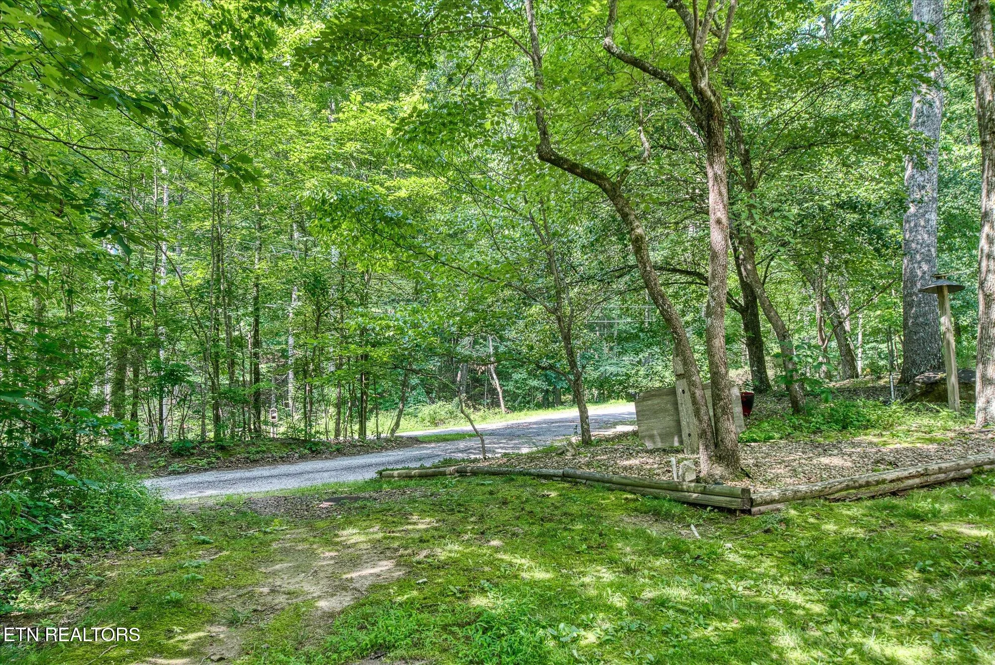 Property Slideshow image 9 of 52 | 11 londell ct, Crossville, TN, 38558