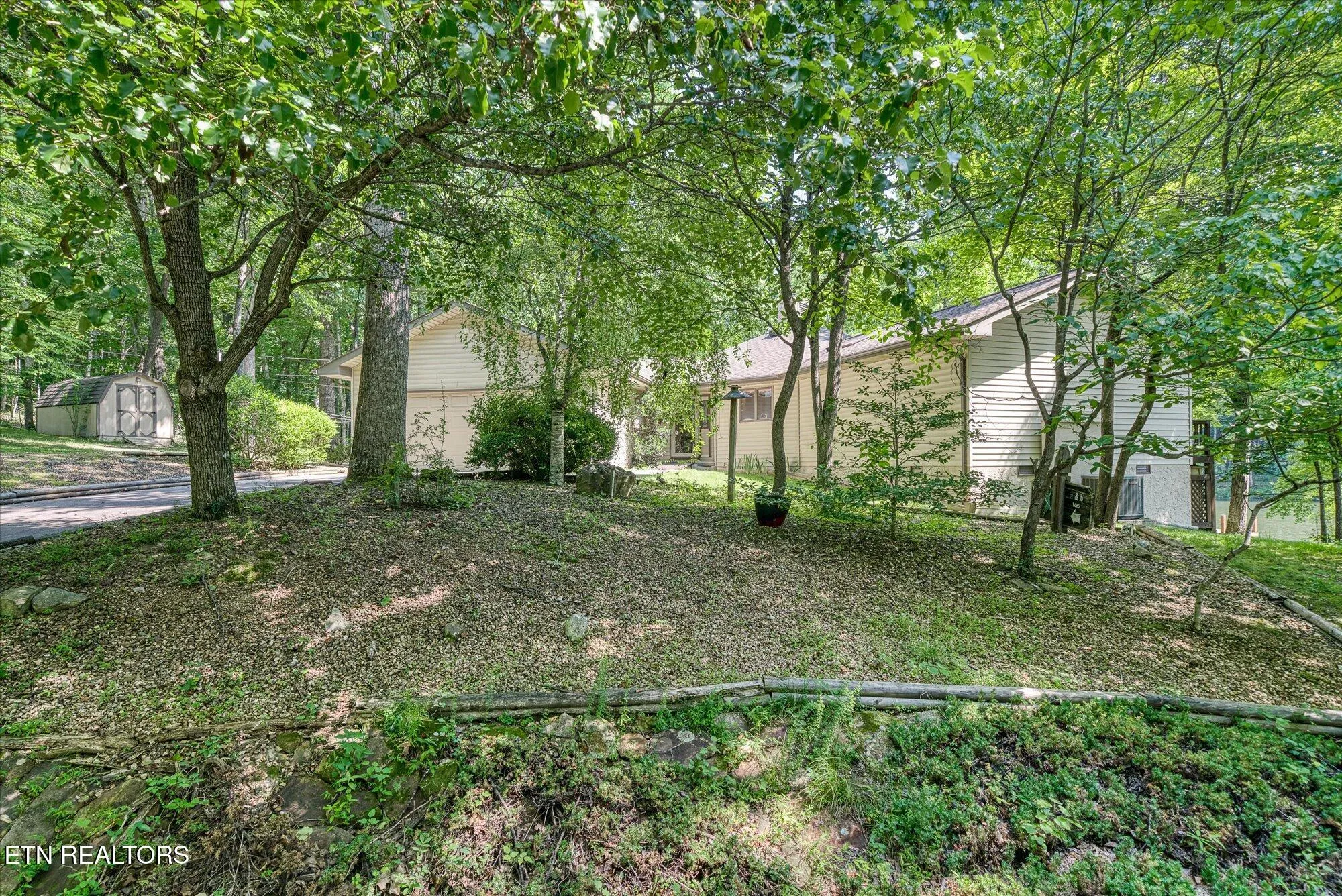 Property Slideshow image 1 of 52 | 11 londell ct, Crossville, TN, 38558