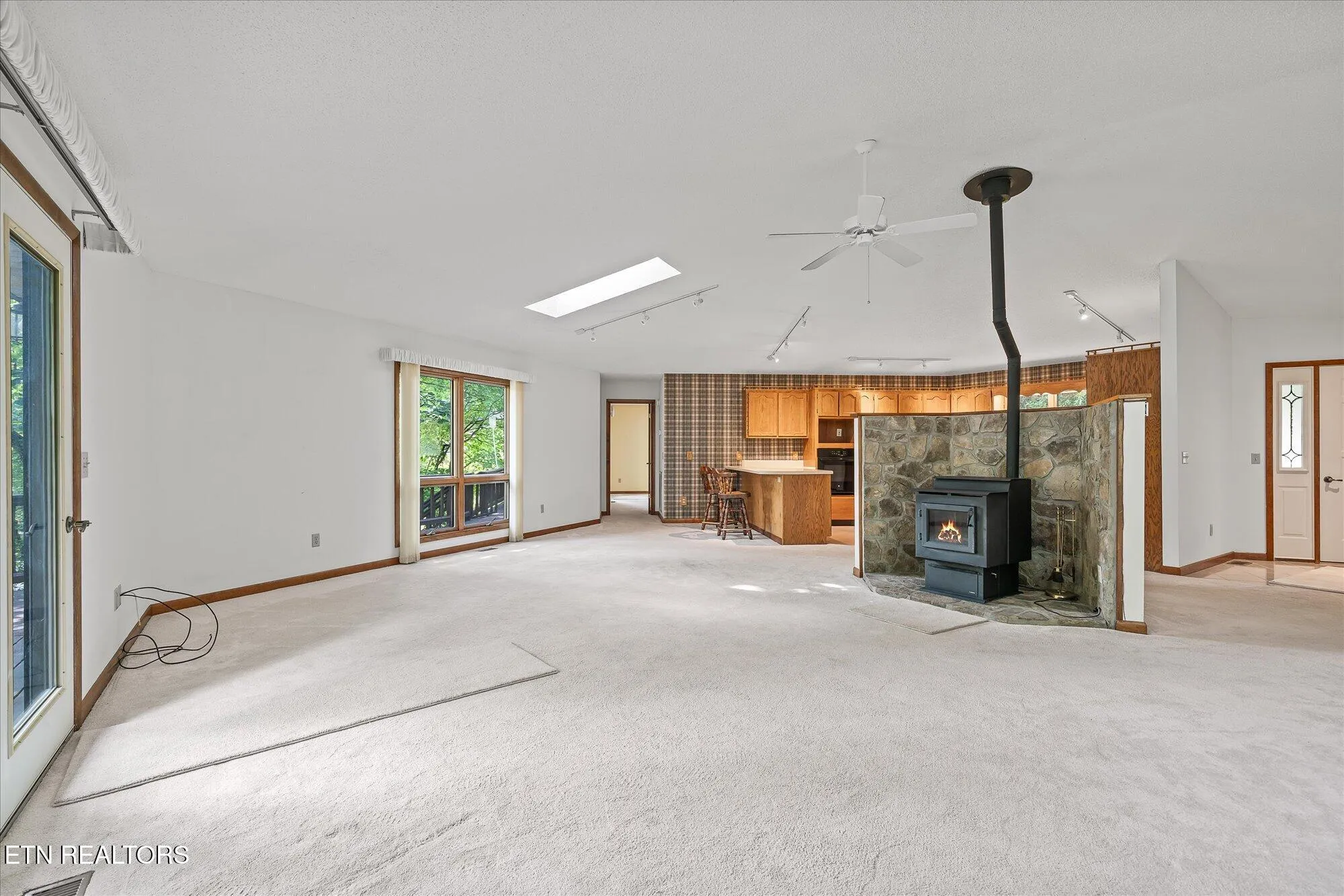 Property Slideshow image 13 of 52 | 11 londell ct, Crossville, TN, 38558