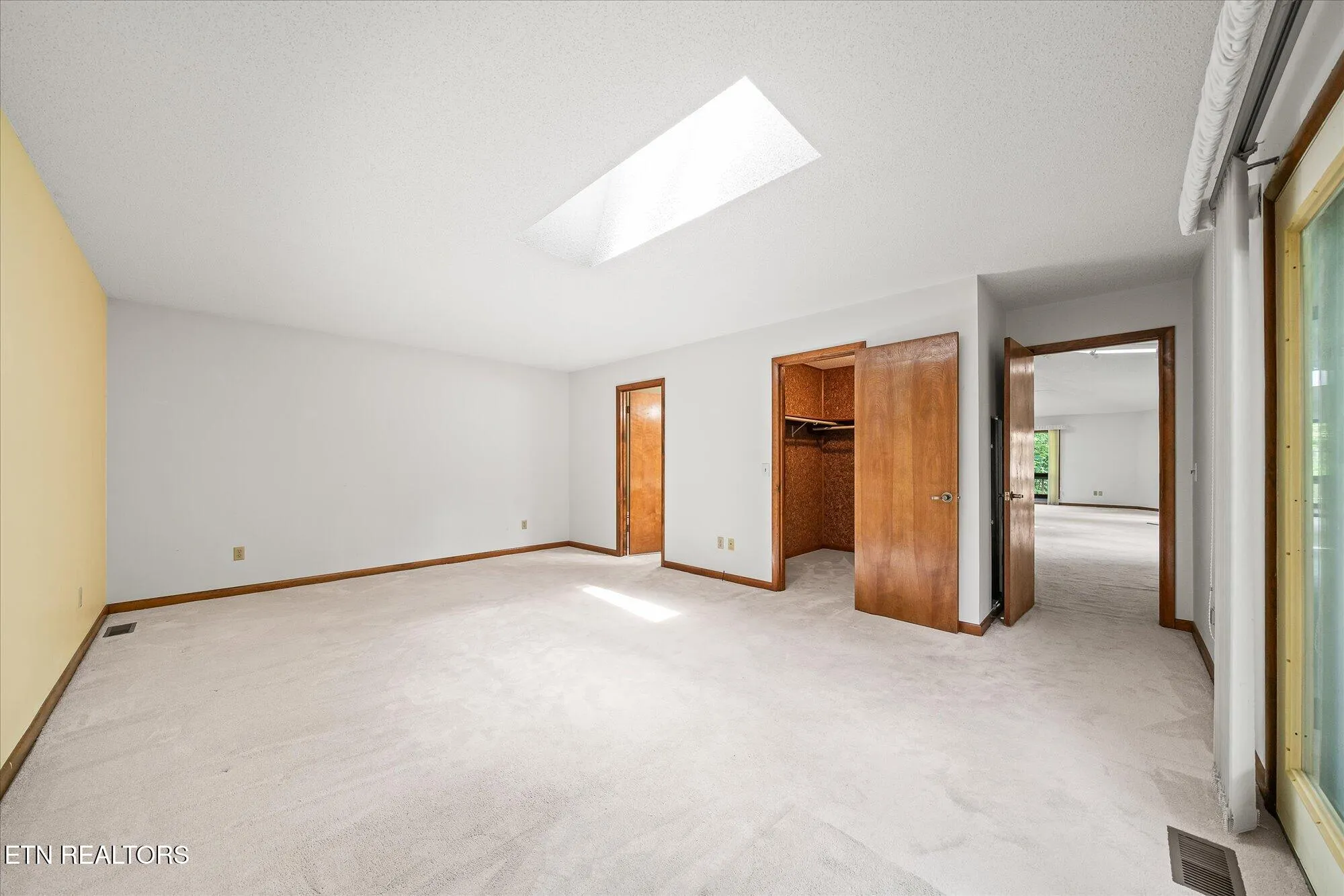 Property Slideshow image 27 of 52 | 11 londell ct, Crossville, TN, 38558