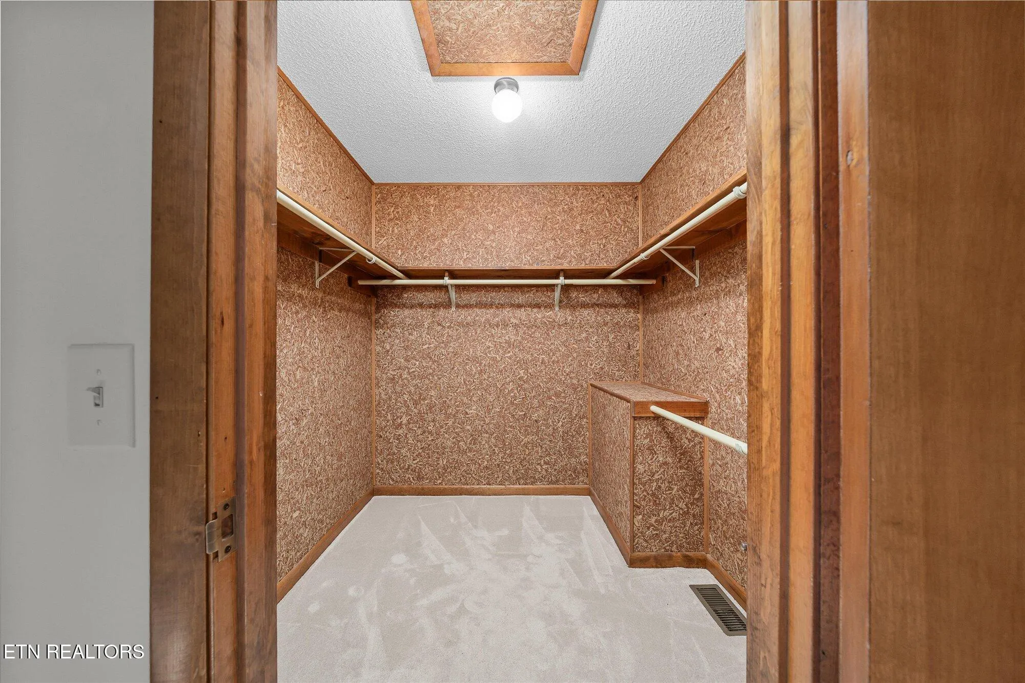 Property Slideshow image 28 of 52 | 11 londell ct, Crossville, TN, 38558