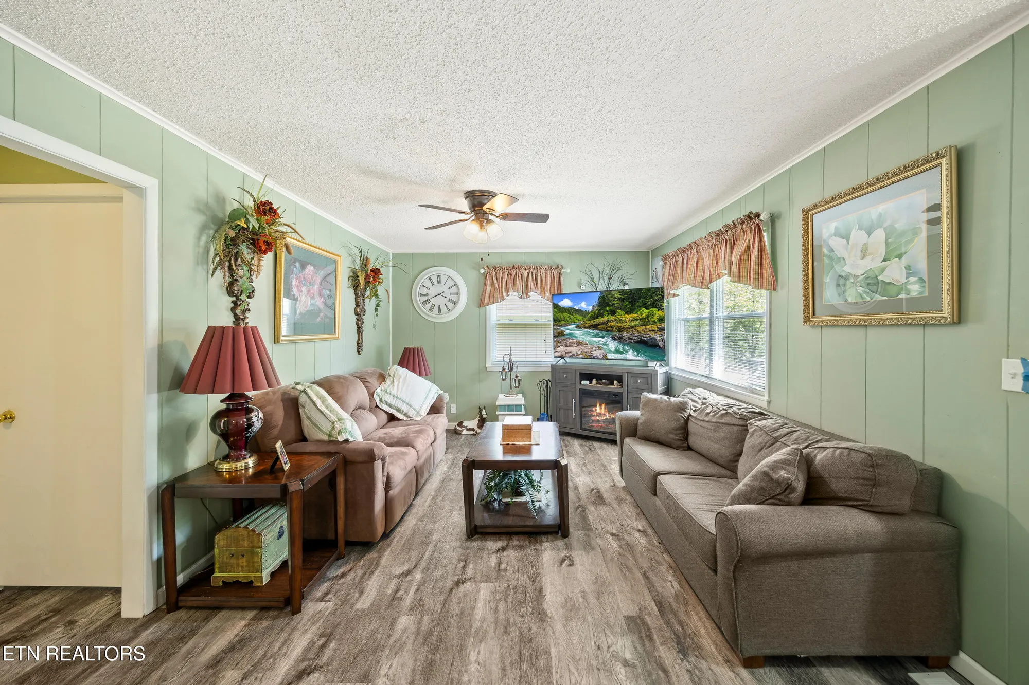 Property Slideshow image 15 of 25 | 137 jasper dr, Crossville, TN, 38558