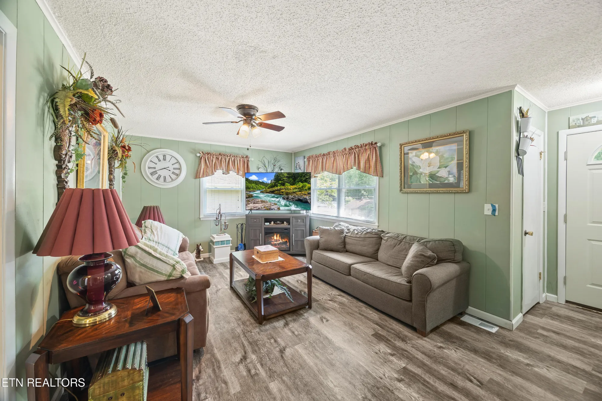 Property Slideshow image 16 of 25 | 137 jasper dr, Crossville, TN, 38558