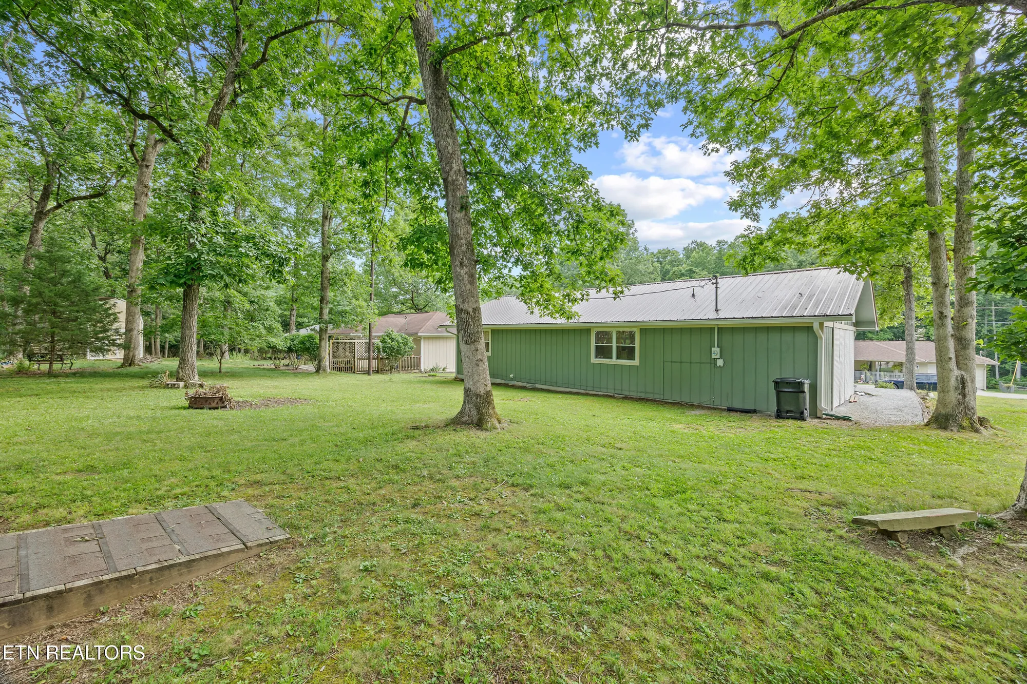 Property Slideshow image 7 of 25 | 137 jasper dr, Crossville, TN, 38558