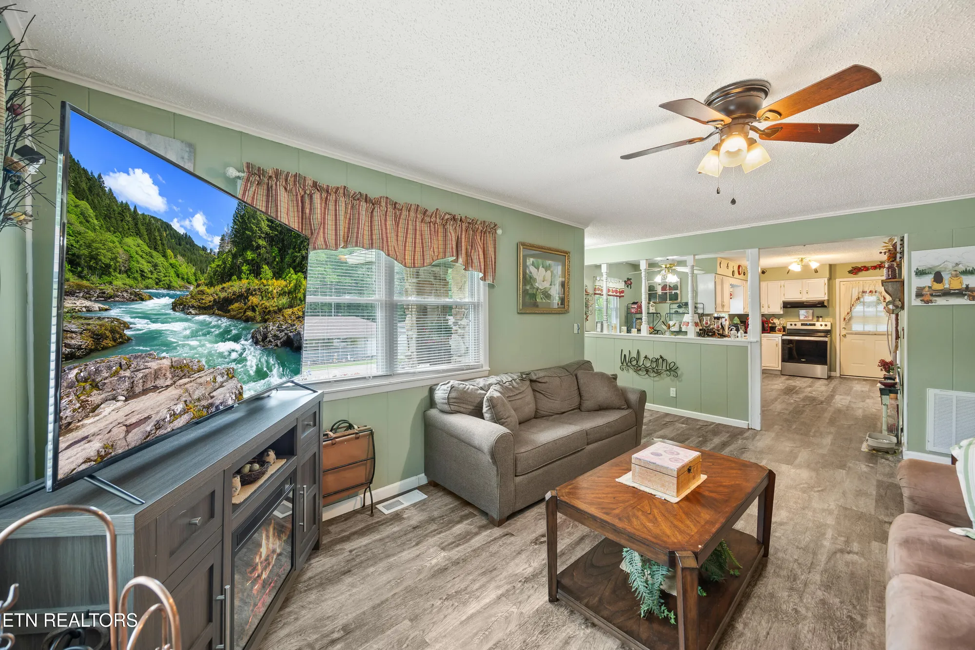 Property Slideshow image 17 of 25 | 137 jasper dr, Crossville, TN, 38558