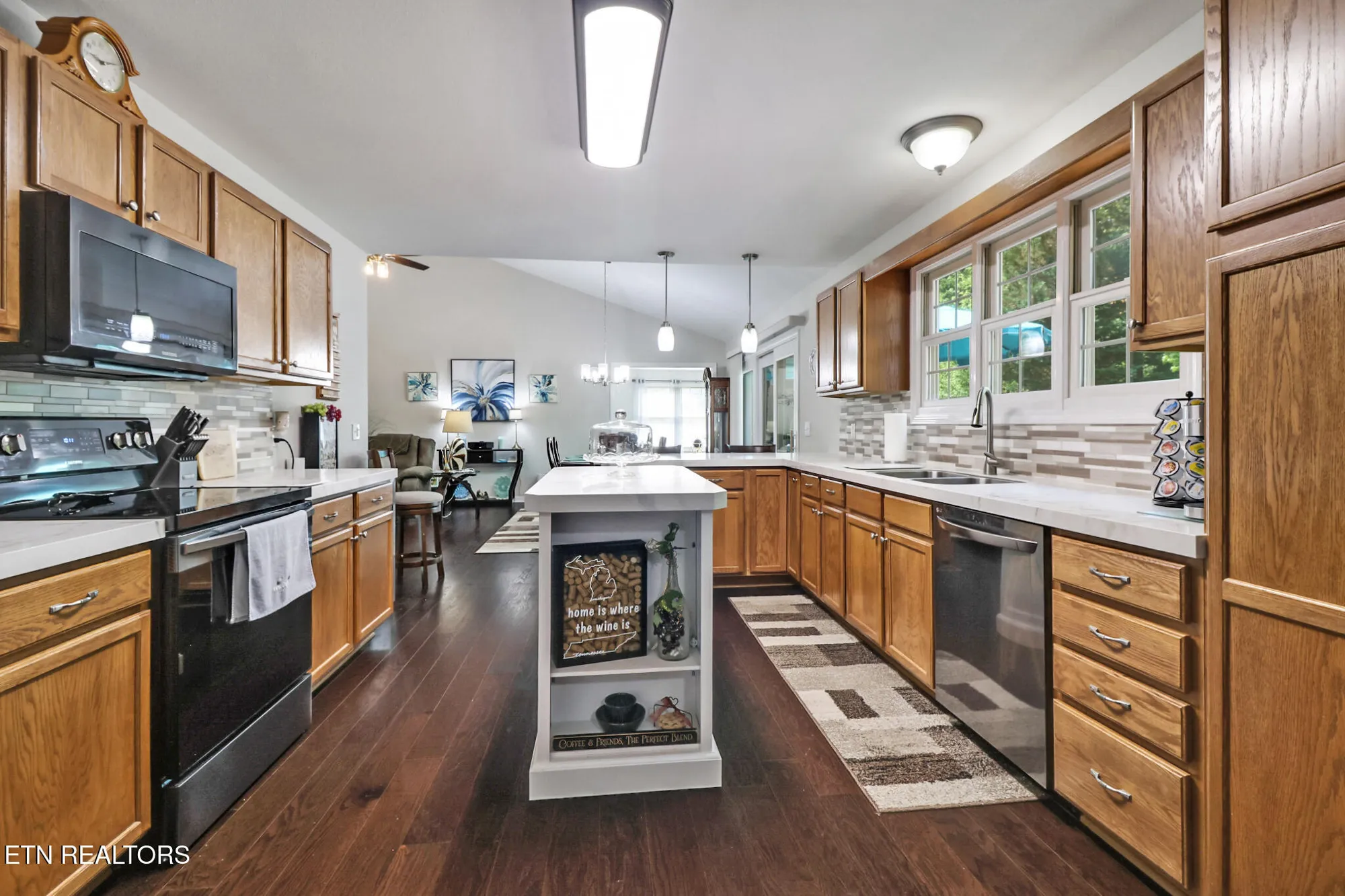 Property Slideshow image 16 of 47 | 151 northridge dr, Crossville, TN, 38558