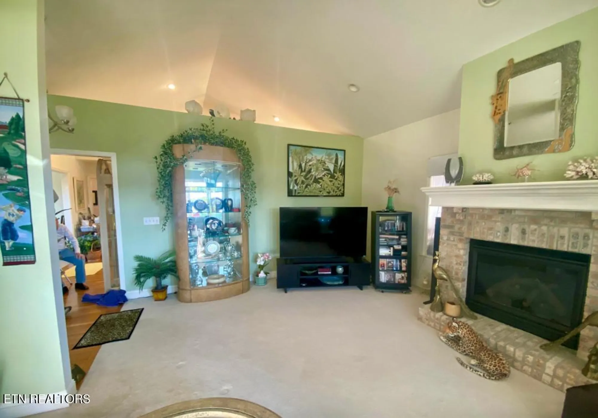 Property Slideshow image 4 of 20 | 115 kiowa way, Loudon, TN, 37774