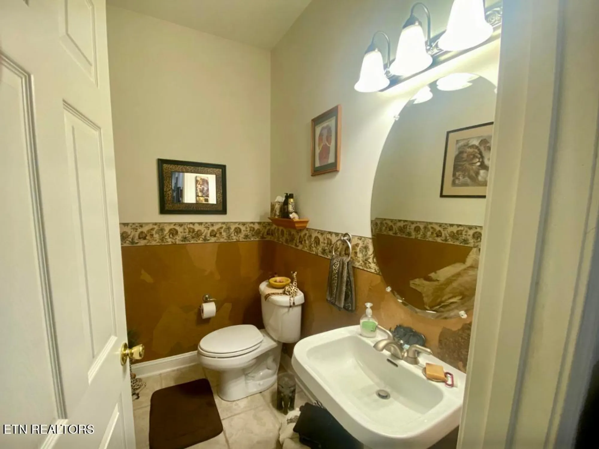 Property Slideshow image 15 of 20 | 115 kiowa way, Loudon, TN, 37774
