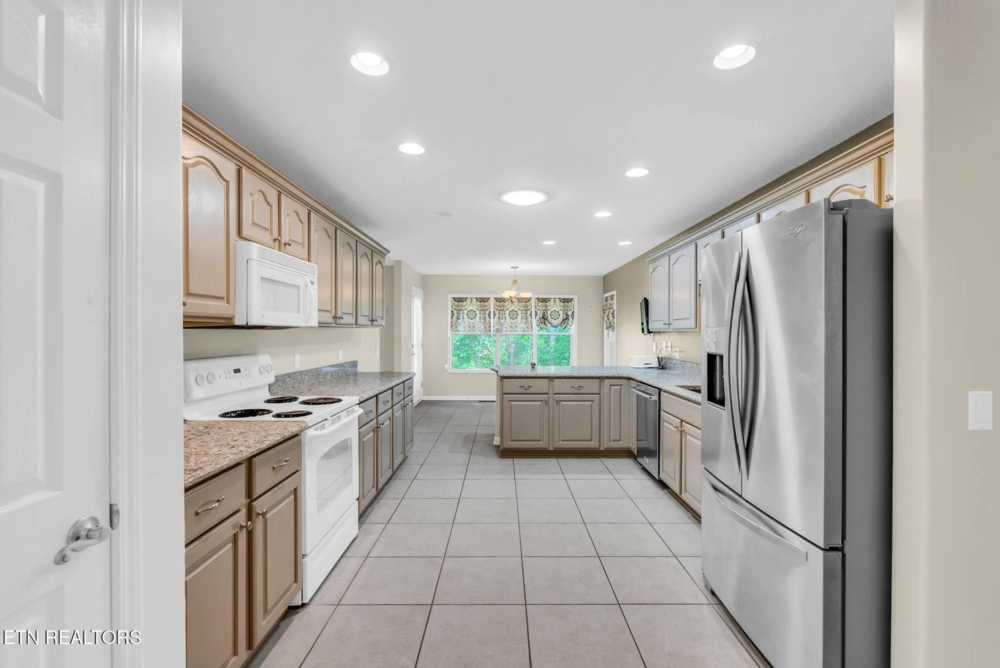 Property Slideshow image 10 of 29 | 25 bacham ln, Crossville, TN, 38558