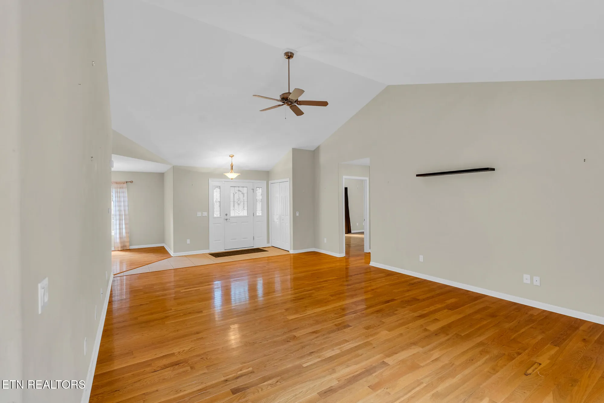 Property Slideshow image 4 of 29 | 25 bacham ln, Crossville, TN, 38558