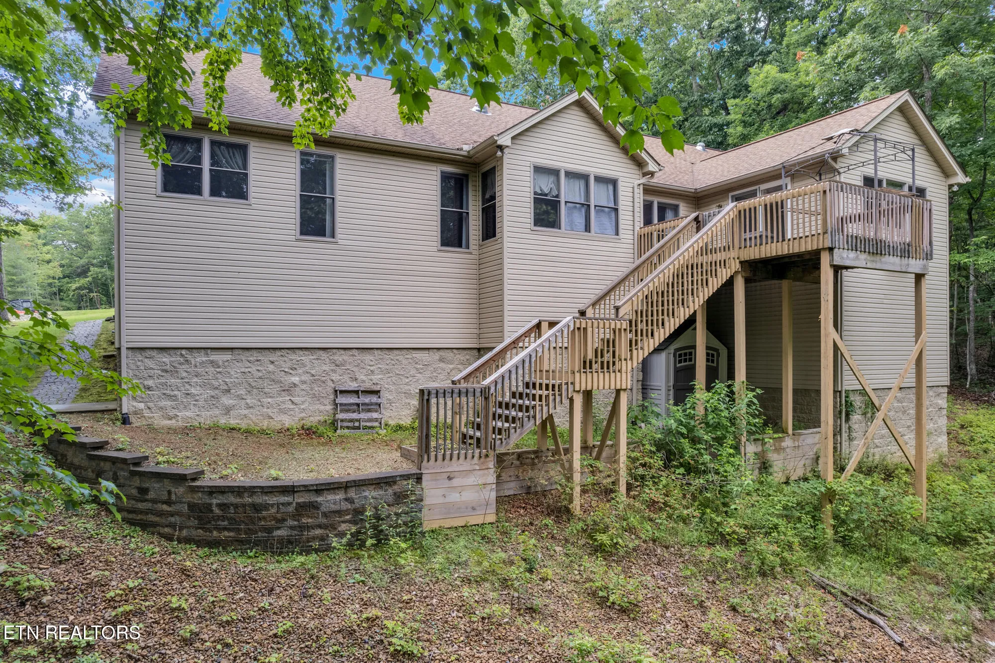 Property Slideshow image 26 of 29 | 25 bacham ln, Crossville, TN, 38558