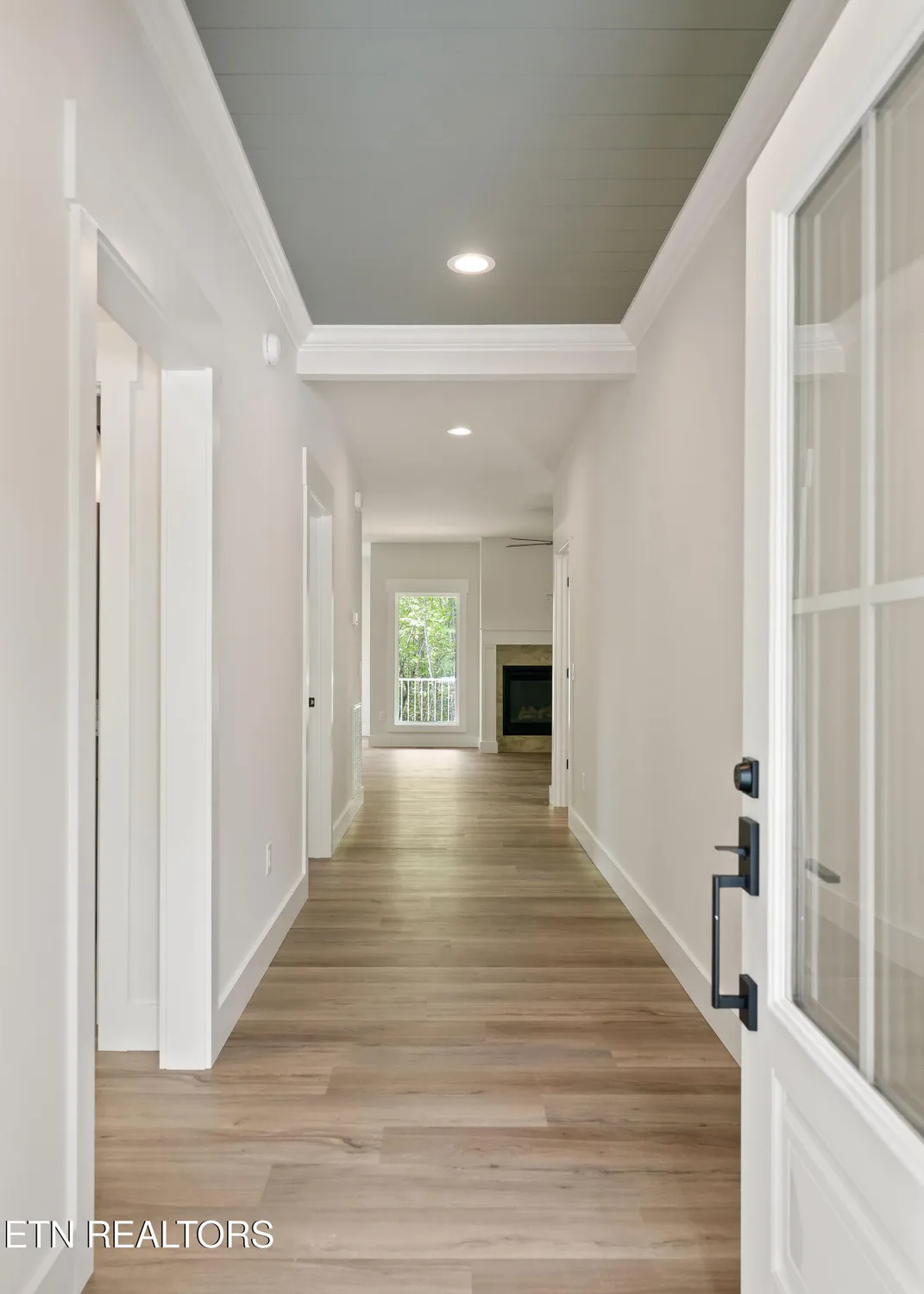 Property Slideshow image 2 of 35 | 120 hawes cir, Crossville, TN, 38558