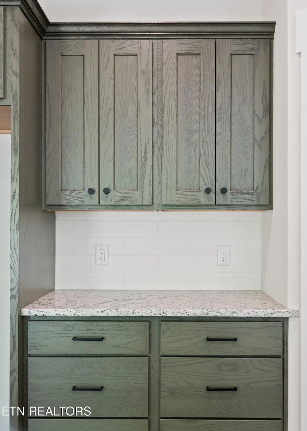 Property Slideshow image 31 of 35 | 120 hawes cir, Crossville, TN, 38558