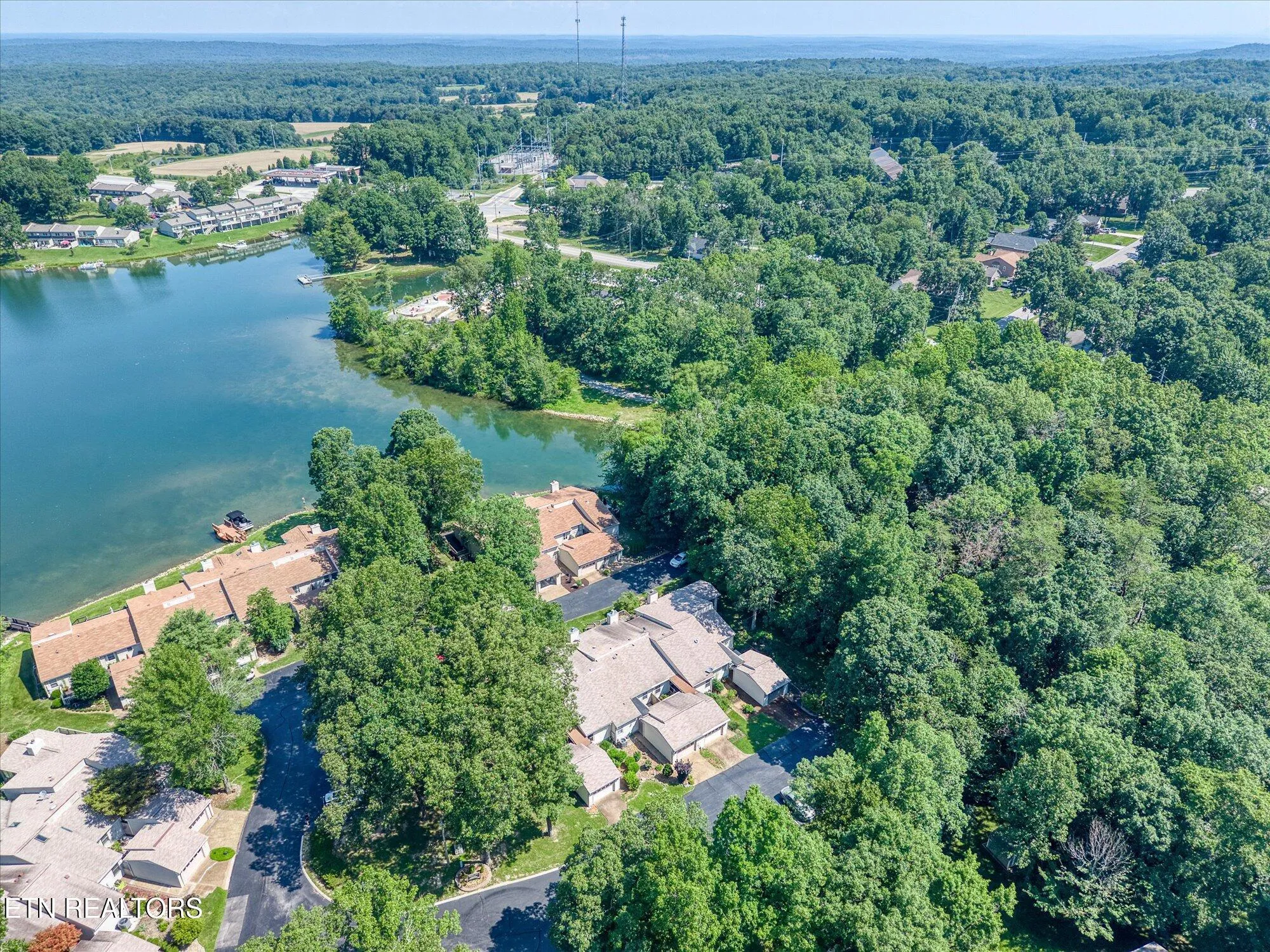 Property Slideshow image 31 of 32 | 4 woodland ct, Crossville, TN, 38558