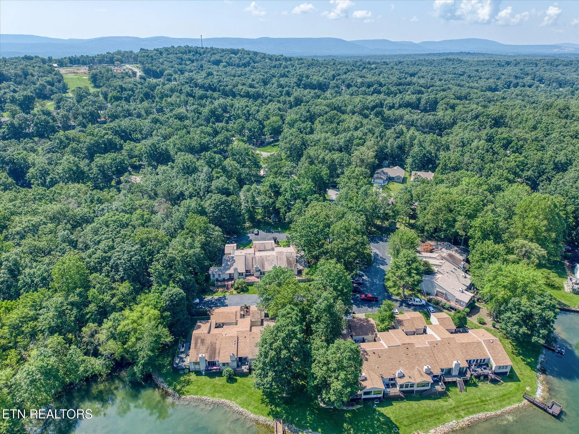 Property Slideshow image 30 of 32 | 4 woodland ct, Crossville, TN, 38558