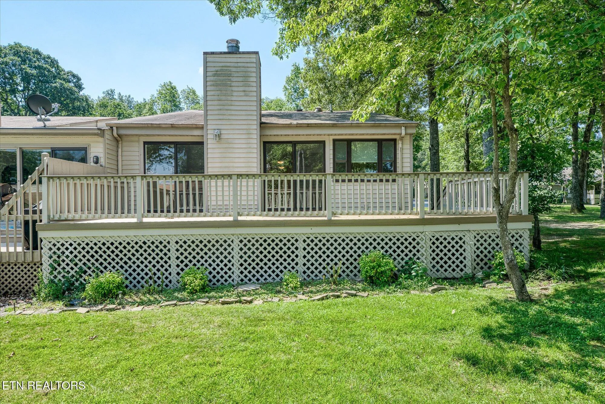 Property Slideshow image 5 of 32 | 4 woodland ct, Crossville, TN, 38558