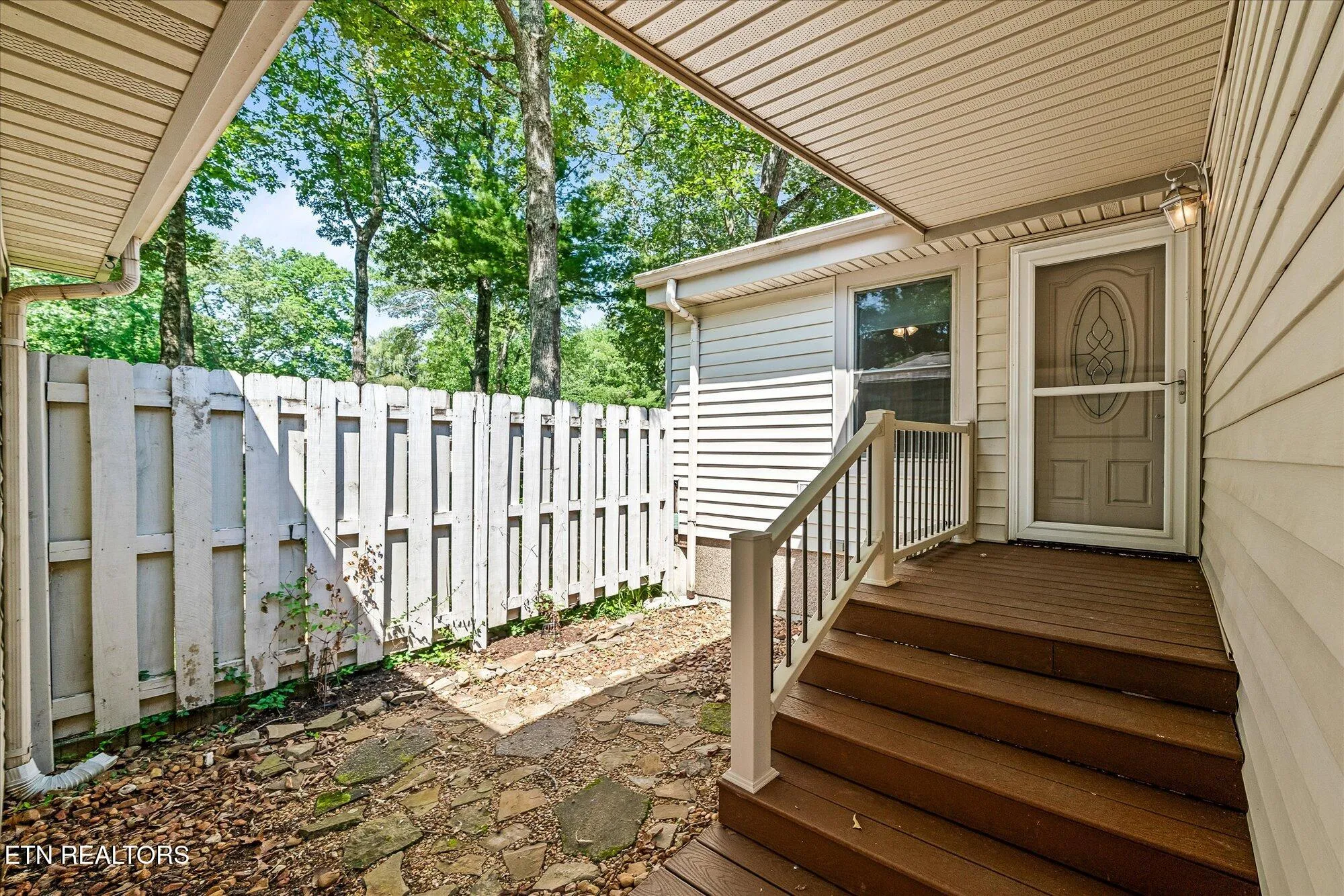 Property Slideshow image 4 of 32 | 4 woodland ct, Crossville, TN, 38558
