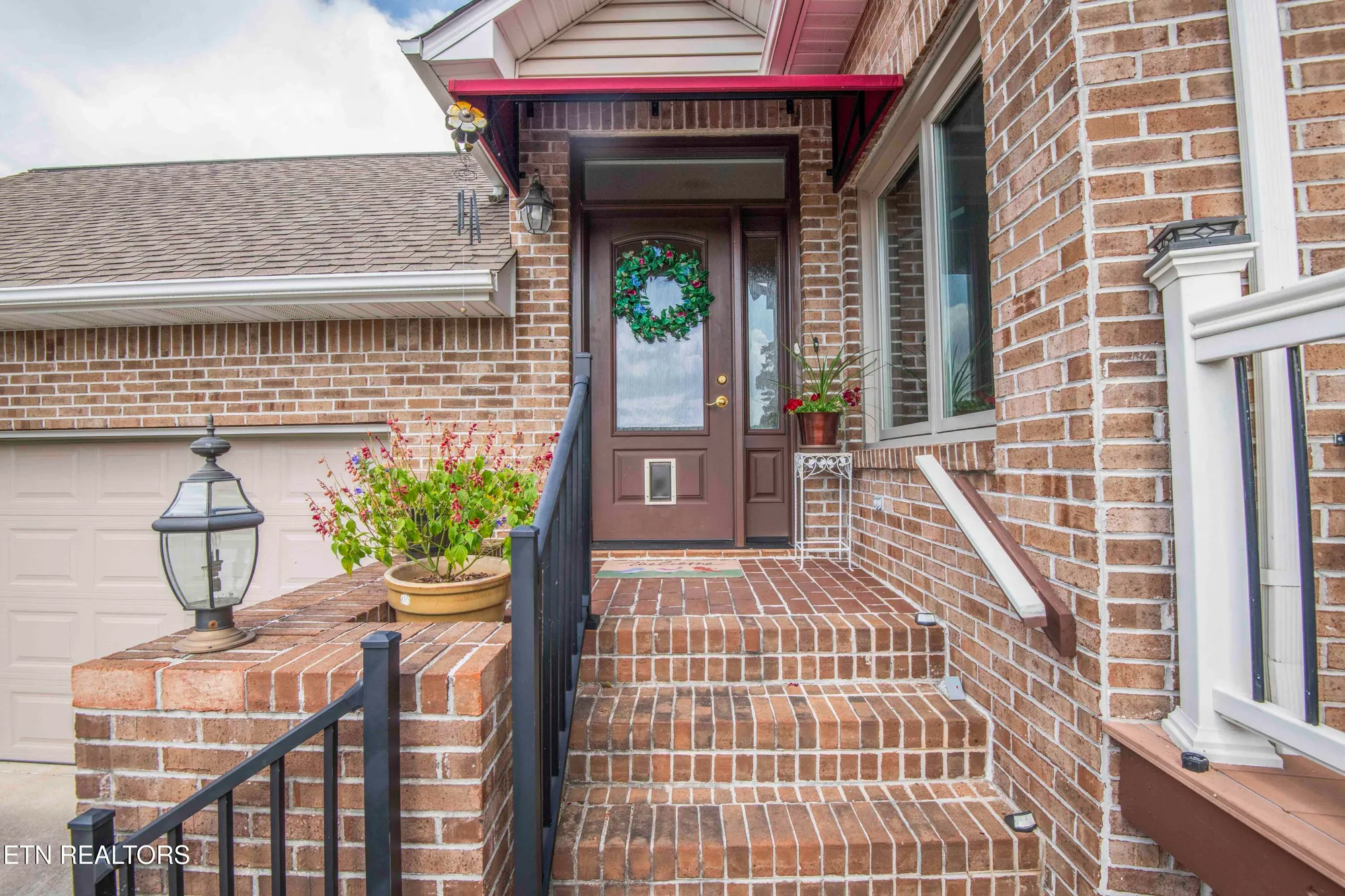 Property Slideshow image 9 of 58 | 127 kiowa way, Loudon, TN, 37774