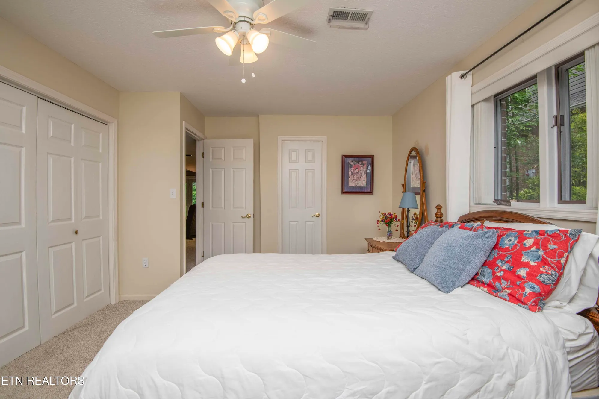 Property Slideshow image 41 of 58 | 127 kiowa way, Loudon, TN, 37774