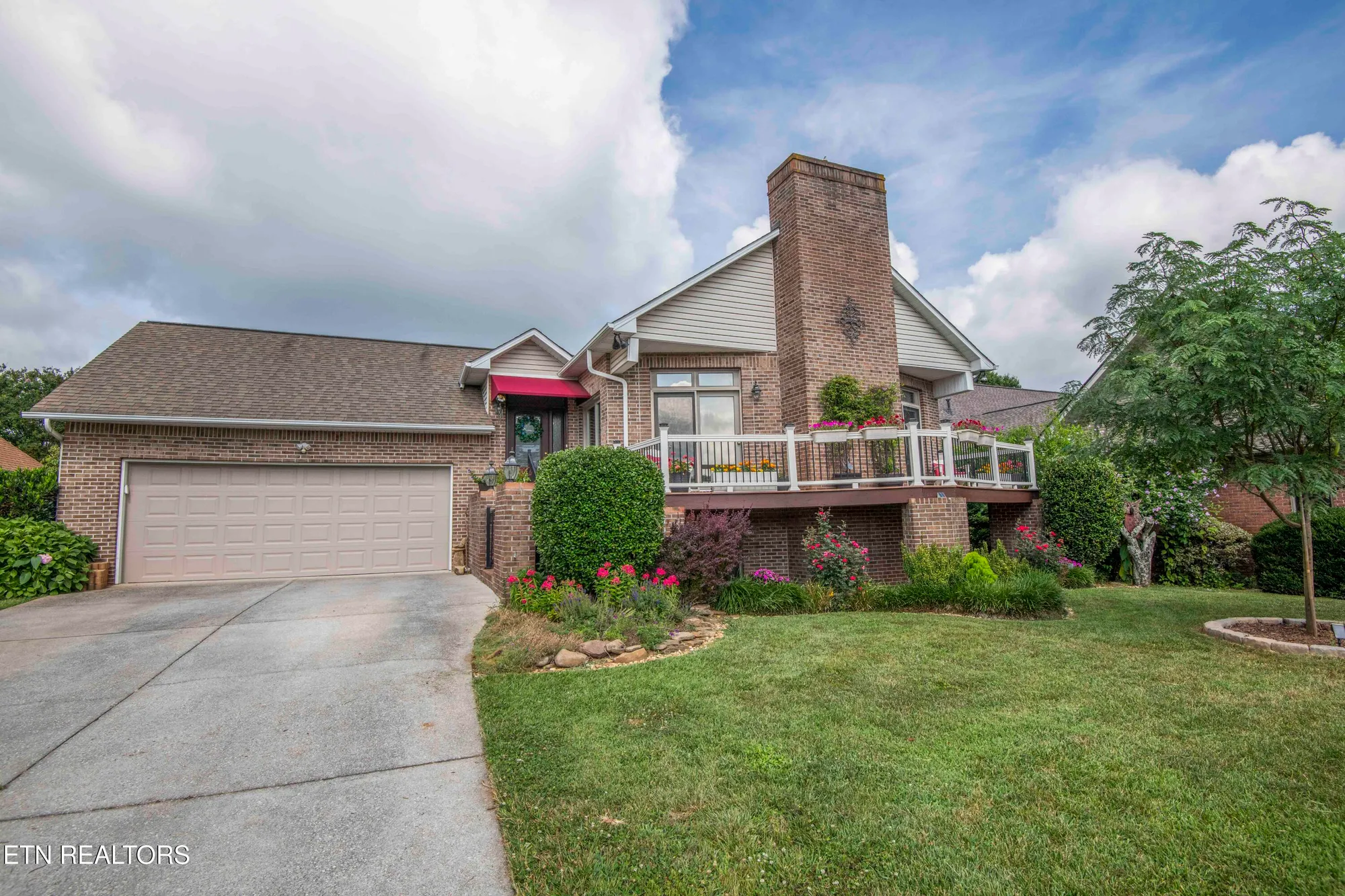 Property Slideshow image 6 of 58 | 127 kiowa way, Loudon, TN, 37774