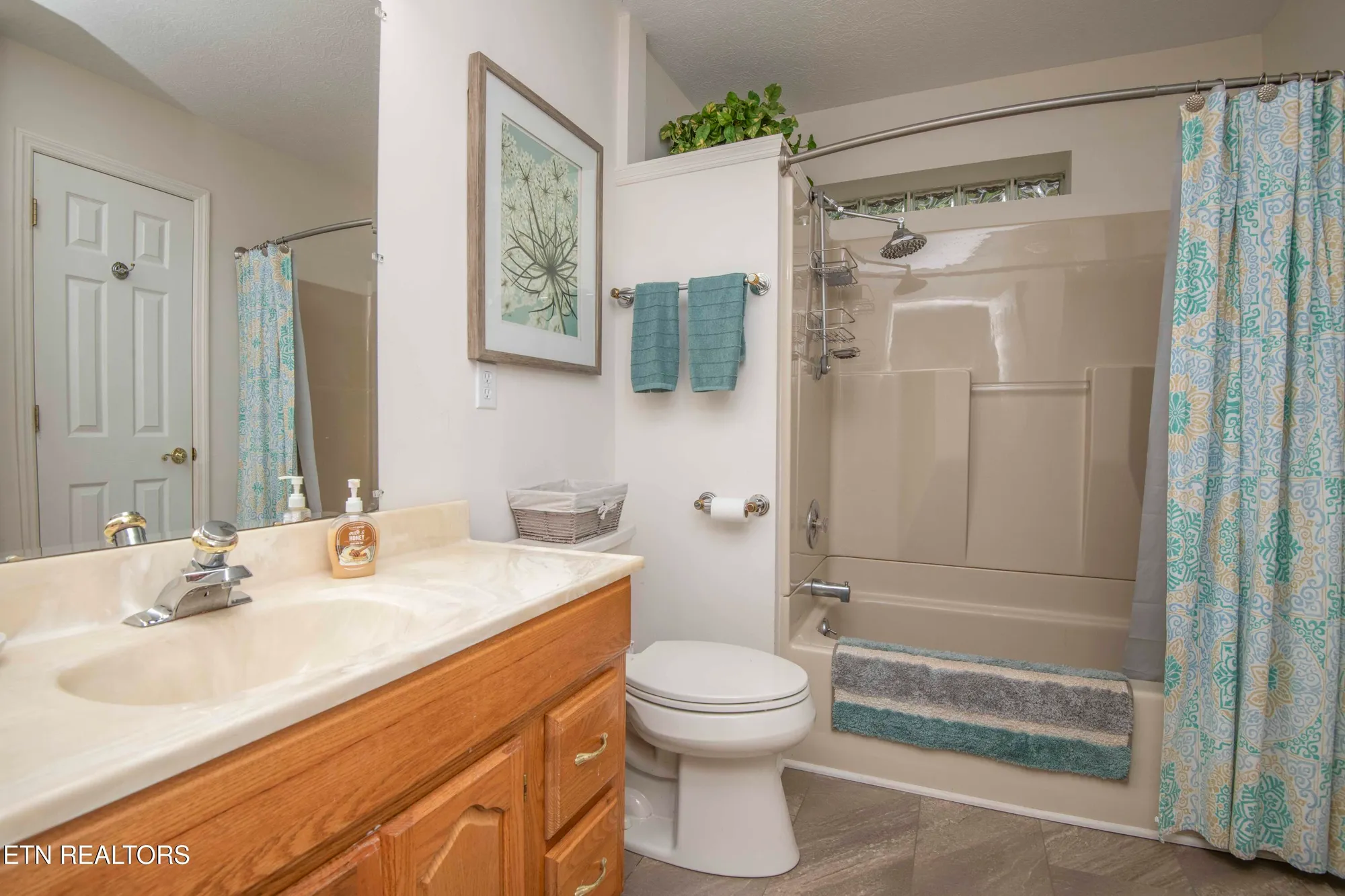 Property Slideshow image 42 of 58 | 127 kiowa way, Loudon, TN, 37774