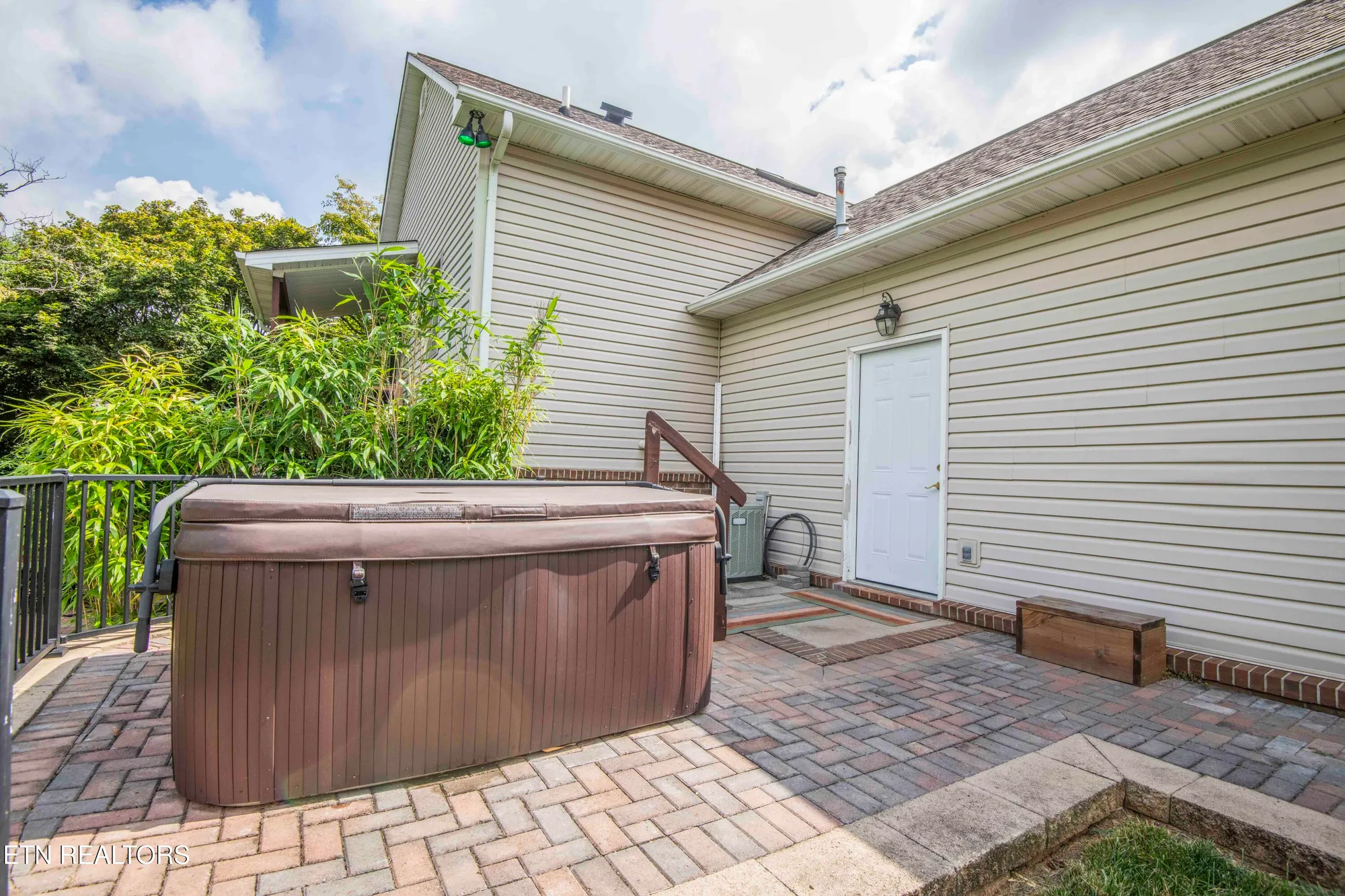 Property Slideshow image 49 of 58 | 127 kiowa way, Loudon, TN, 37774