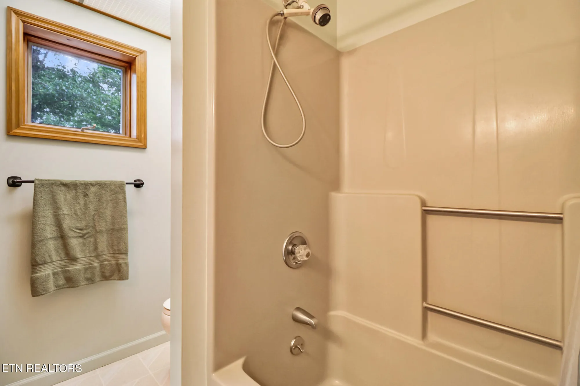 Property Slideshow image 41 of 56 | 362 westchester dr, Crossville, TN, 38558