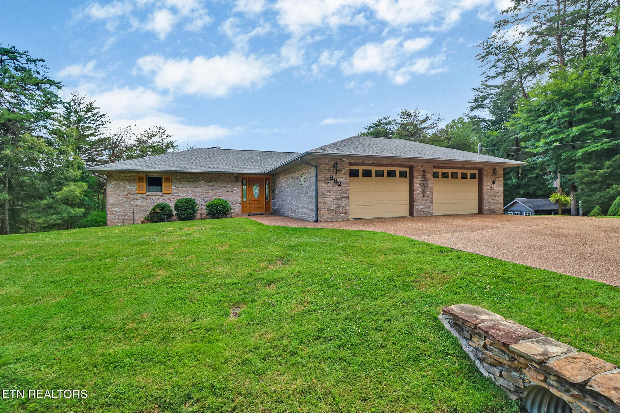 Property Slideshow image 2 of 56 | 362 westchester dr, Crossville, TN, 38558