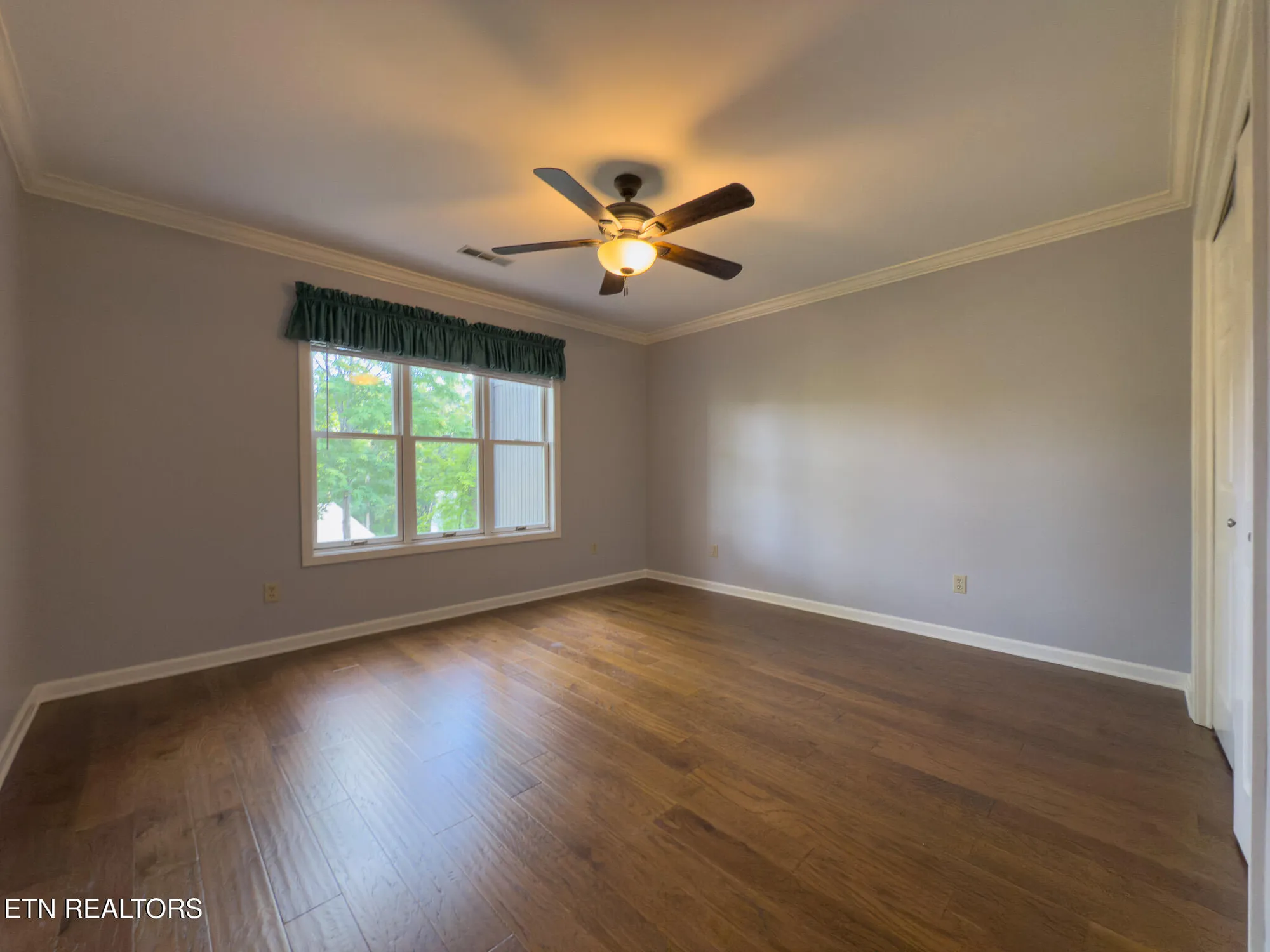 Property Slideshow image 23 of 35 | 207 chota hills ln, Loudon, TN, 37774