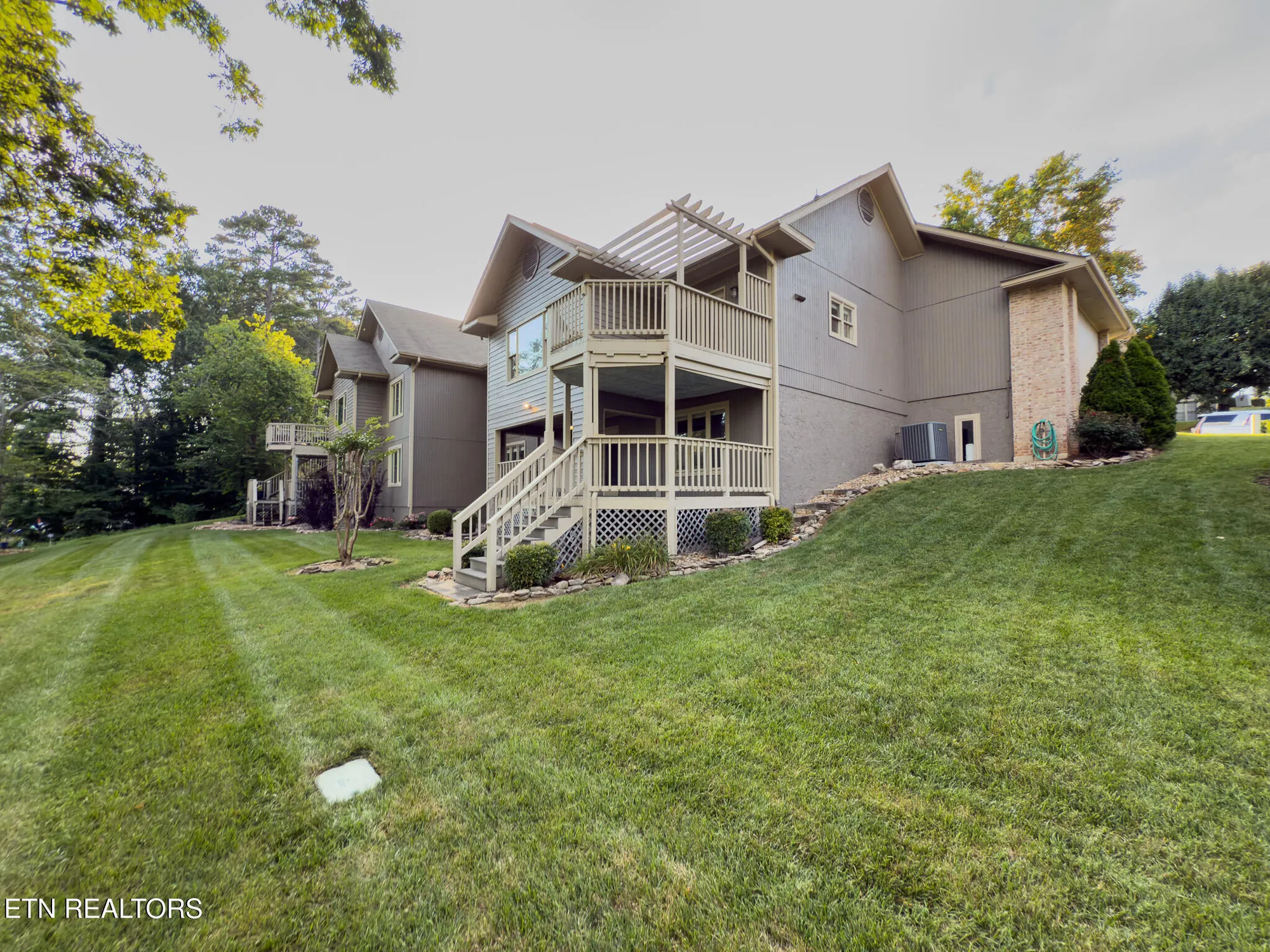 Property Slideshow image 33 of 35 | 207 chota hills ln, Loudon, TN, 37774