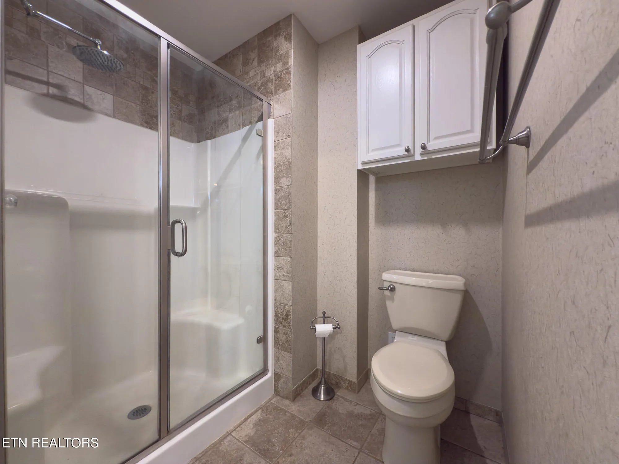 Property Slideshow image 21 of 35 | 207 chota hills ln, Loudon, TN, 37774